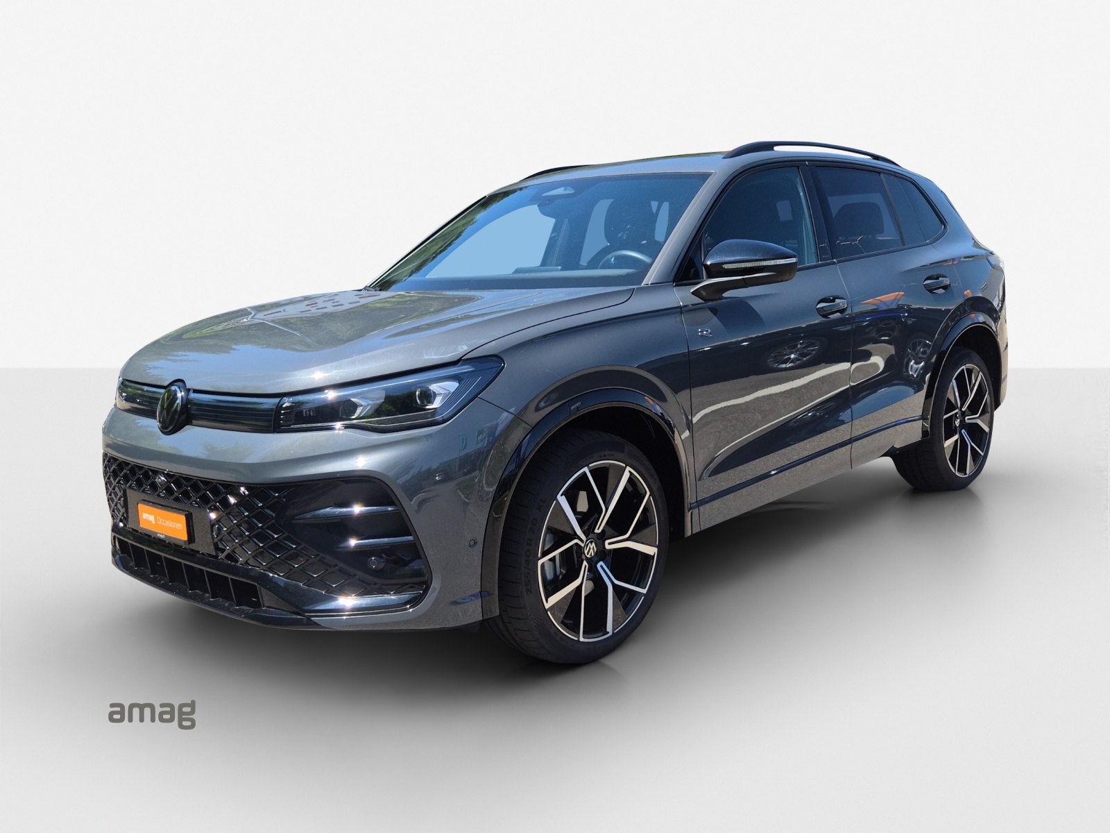 VW Tiguan 2.0 TSI DSG R-Line 4Motion-image-0