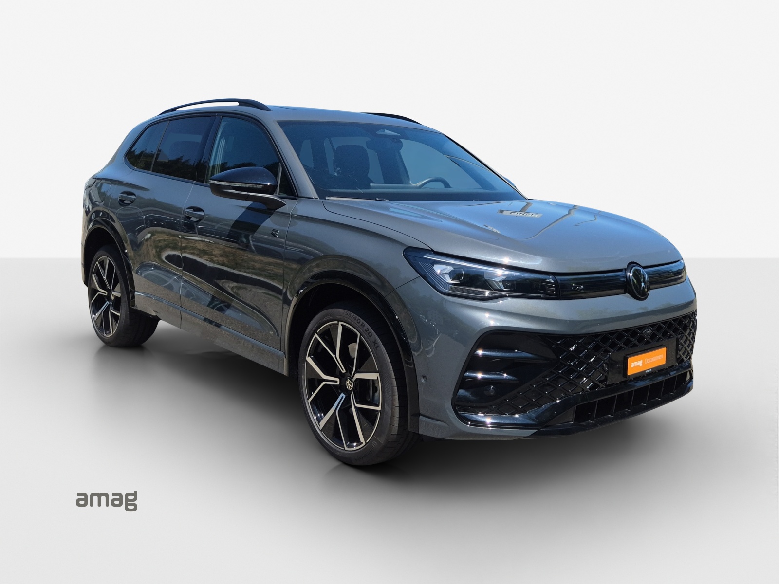 VW Tiguan 2.0 TSI DSG R-Line 4Motion-image-5
