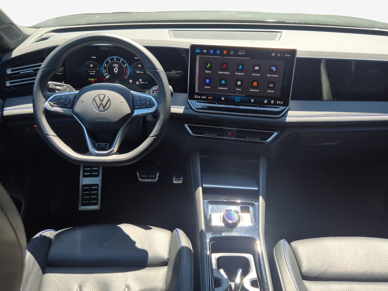 VW Tiguan 2.0 TSI DSG R-Line 4Motion-image-8