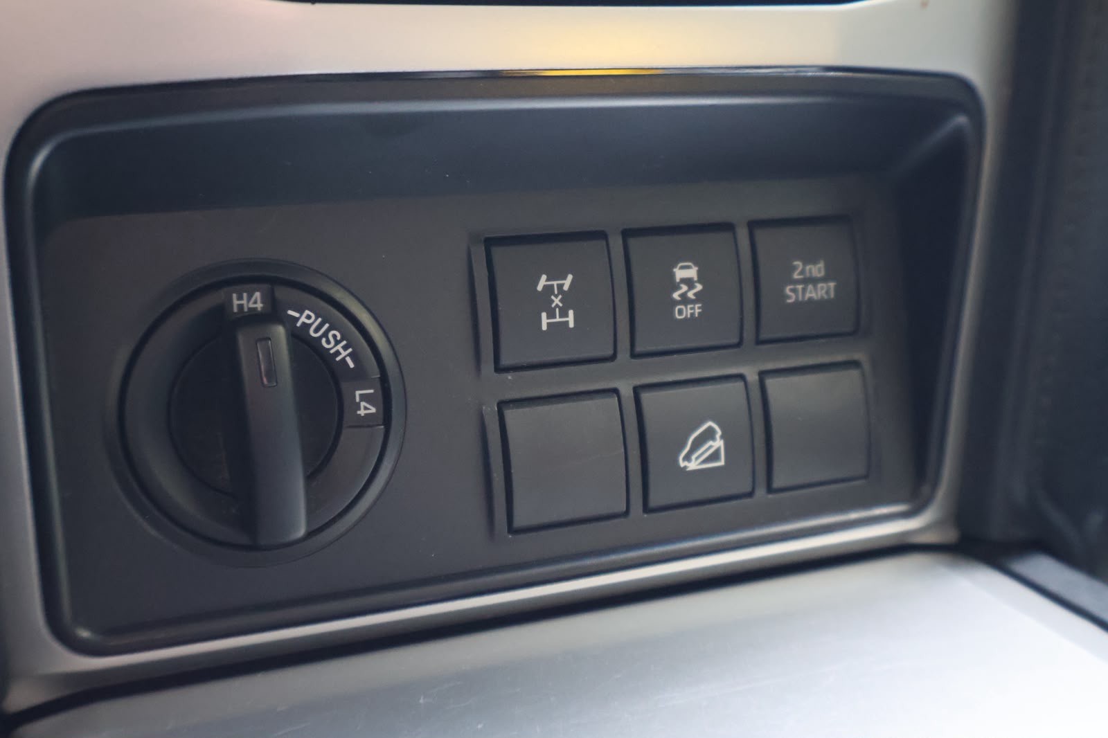 TOYOTA Land Cruiser 2.8TD Comfort Automatic-image-11