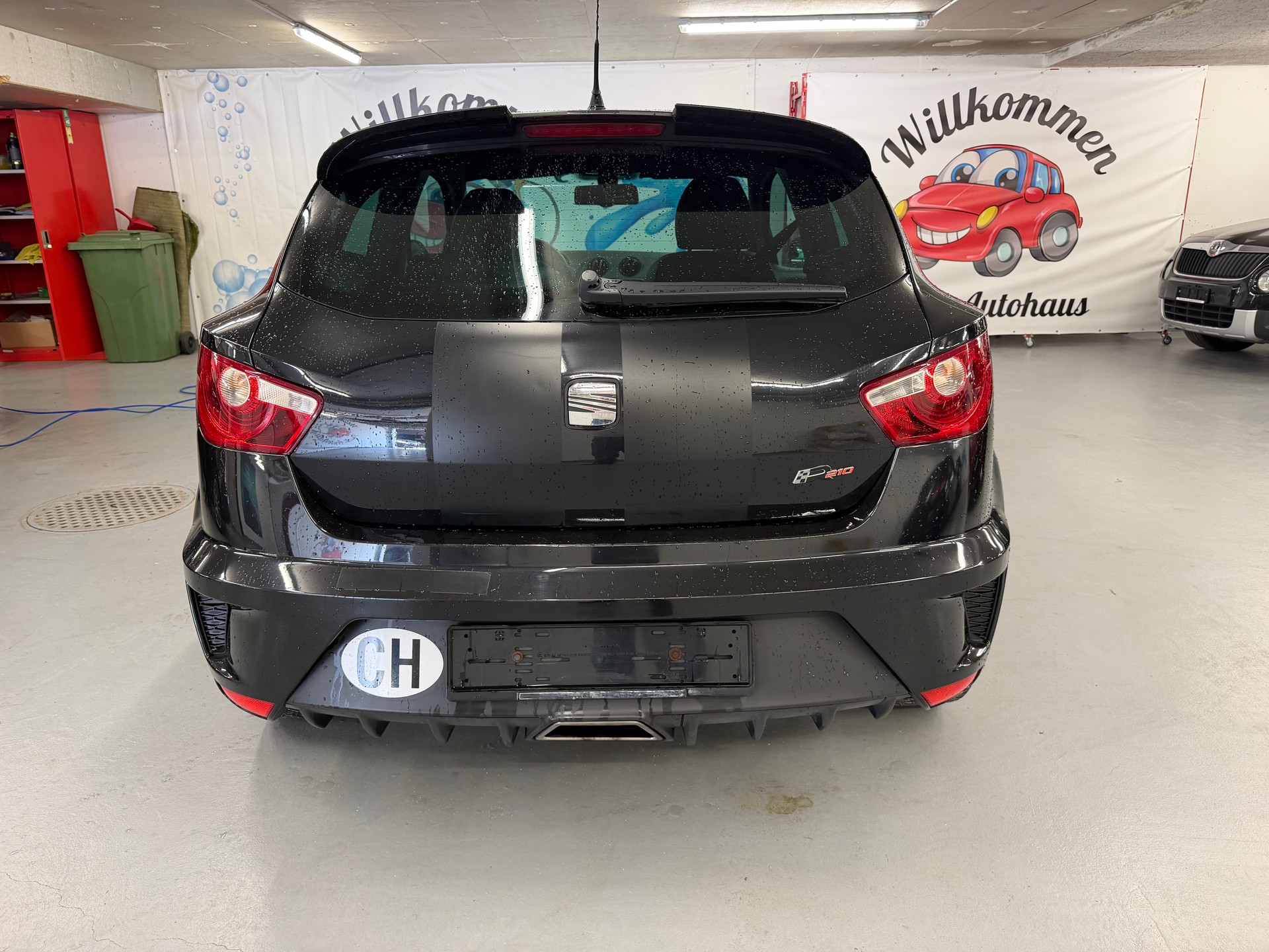 SEAT Ibiza SC 1.4 TSI Cupra R210 Swiss Racing DSG-image-5