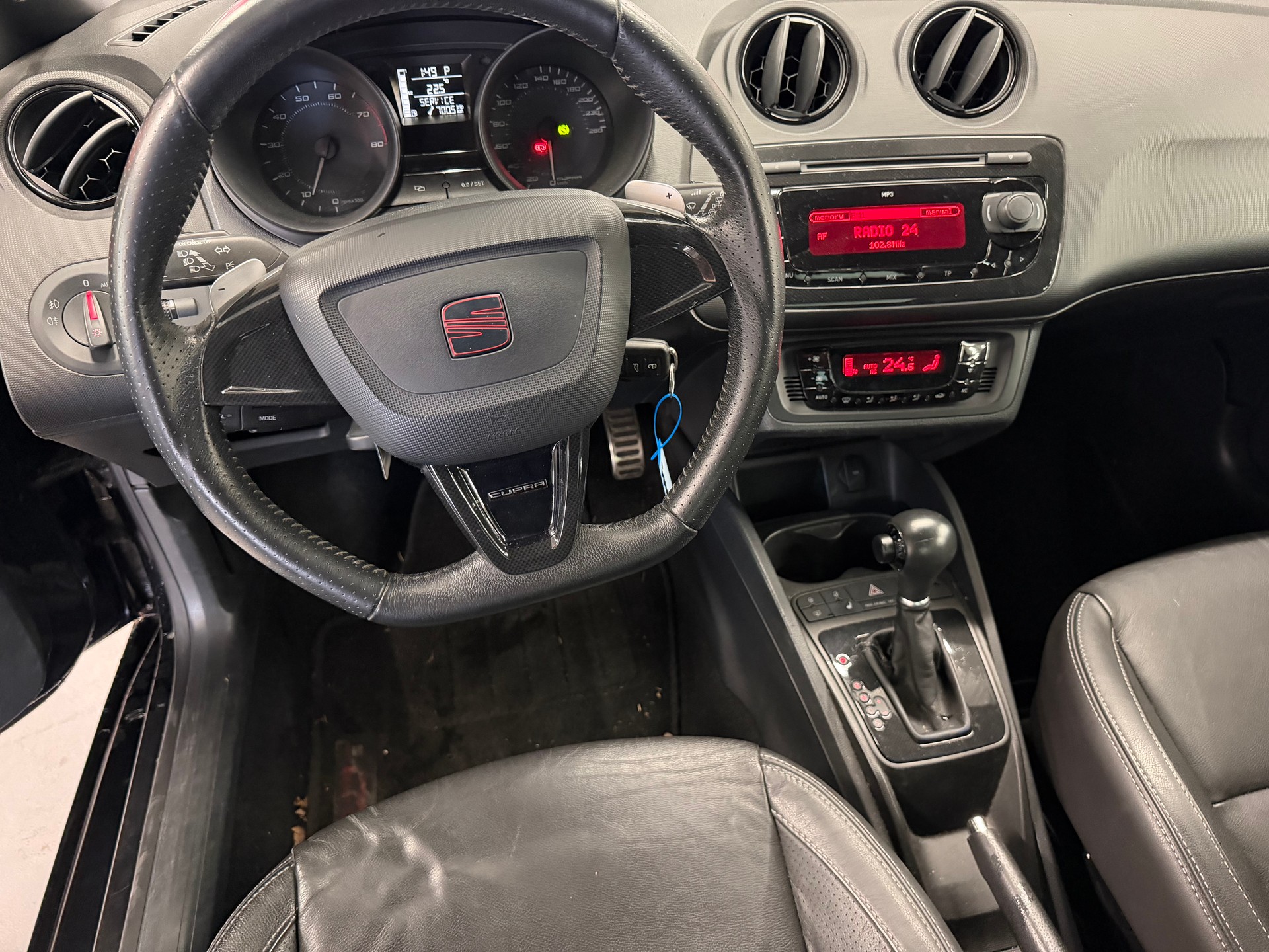 SEAT Ibiza SC 1.4 TSI Cupra R210 Swiss Racing DSG-image-7