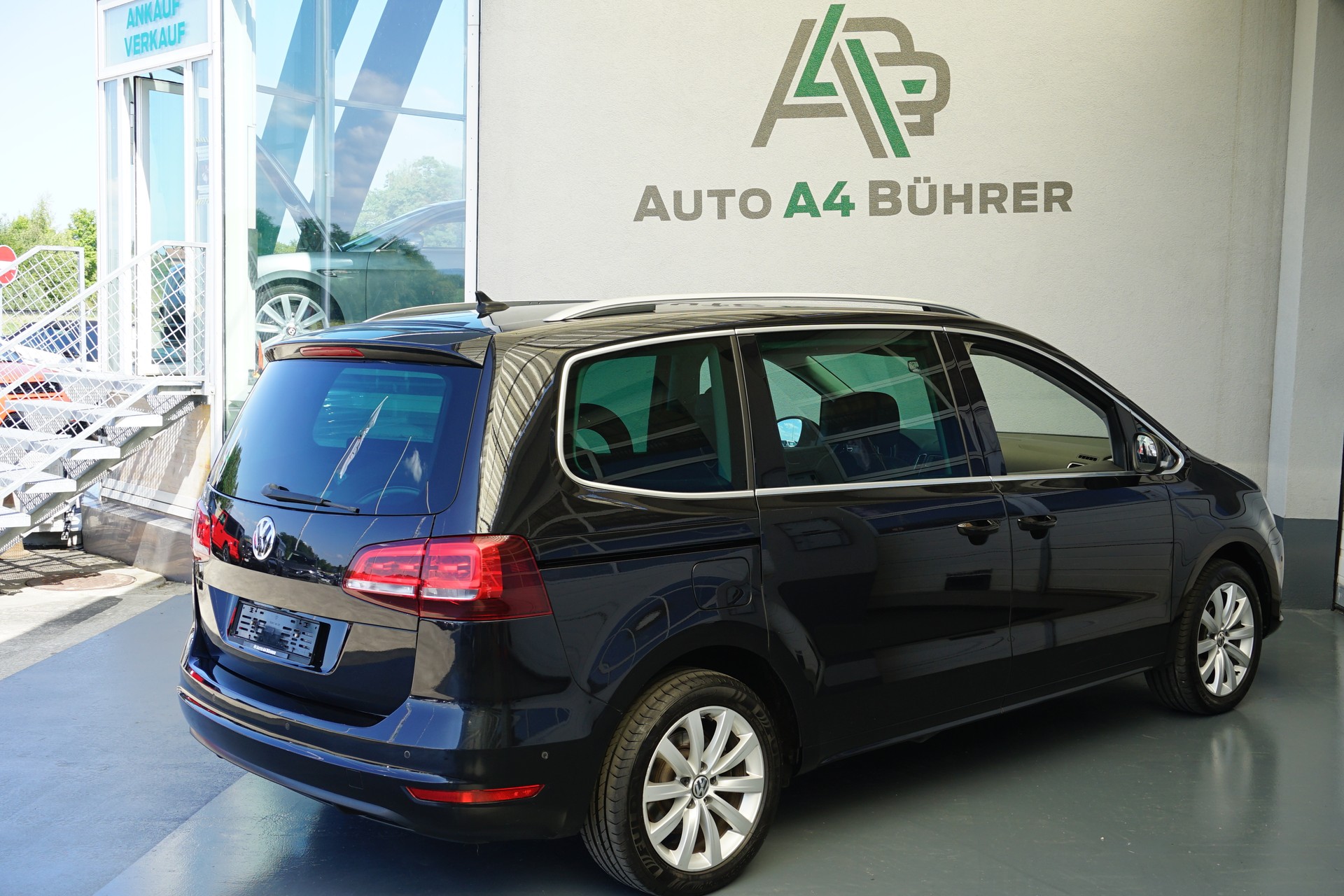 VW Sharan 2.0TDI BMT Highline DSG-Automat 184 PS mit 7 Sitzen und Abstandsregeltempomat!!-image-8
