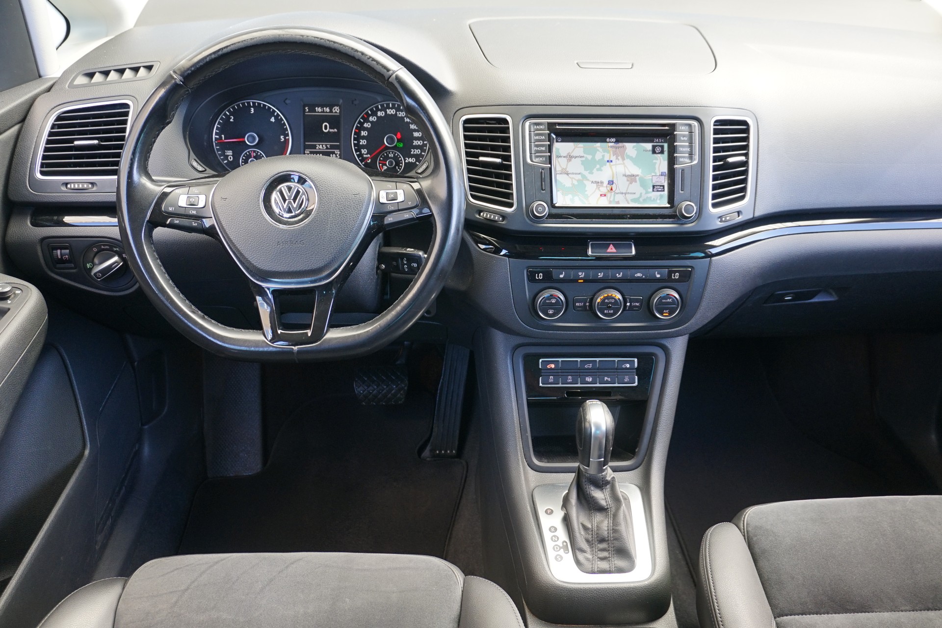 VW Sharan 2.0TDI BMT Highline DSG-Automat 184 PS mit 7 Sitzen und Abstandsregeltempomat!!-image-12