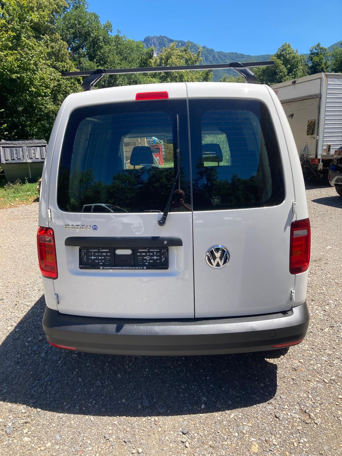 VW Caddy 1.0 TSI Entry BlueMotion Technology-image-5