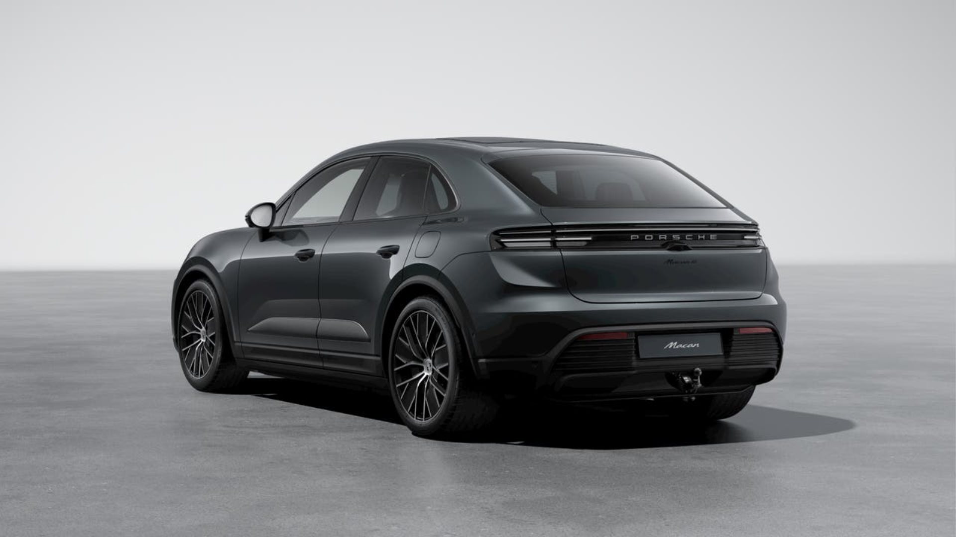 PORSCHE Macan 4-image-2