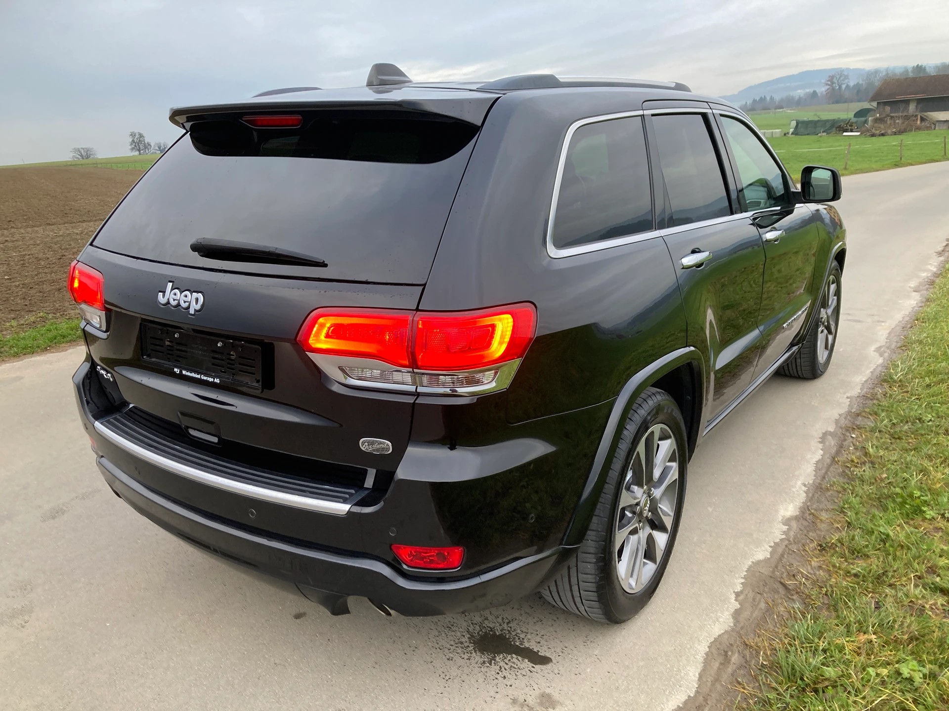 JEEP Grand Cherokee 3.0 CRD Overland Automatic-image-2