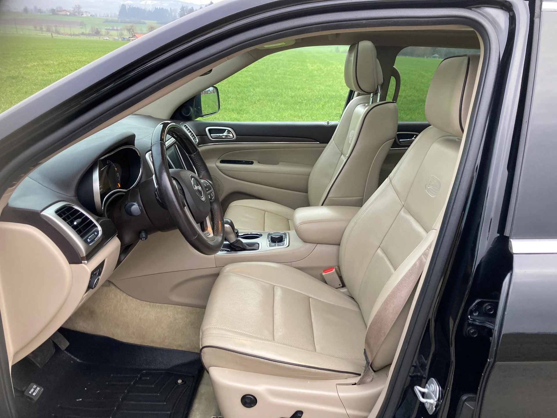 JEEP Grand Cherokee 3.0 CRD Overland Automatic-image-9