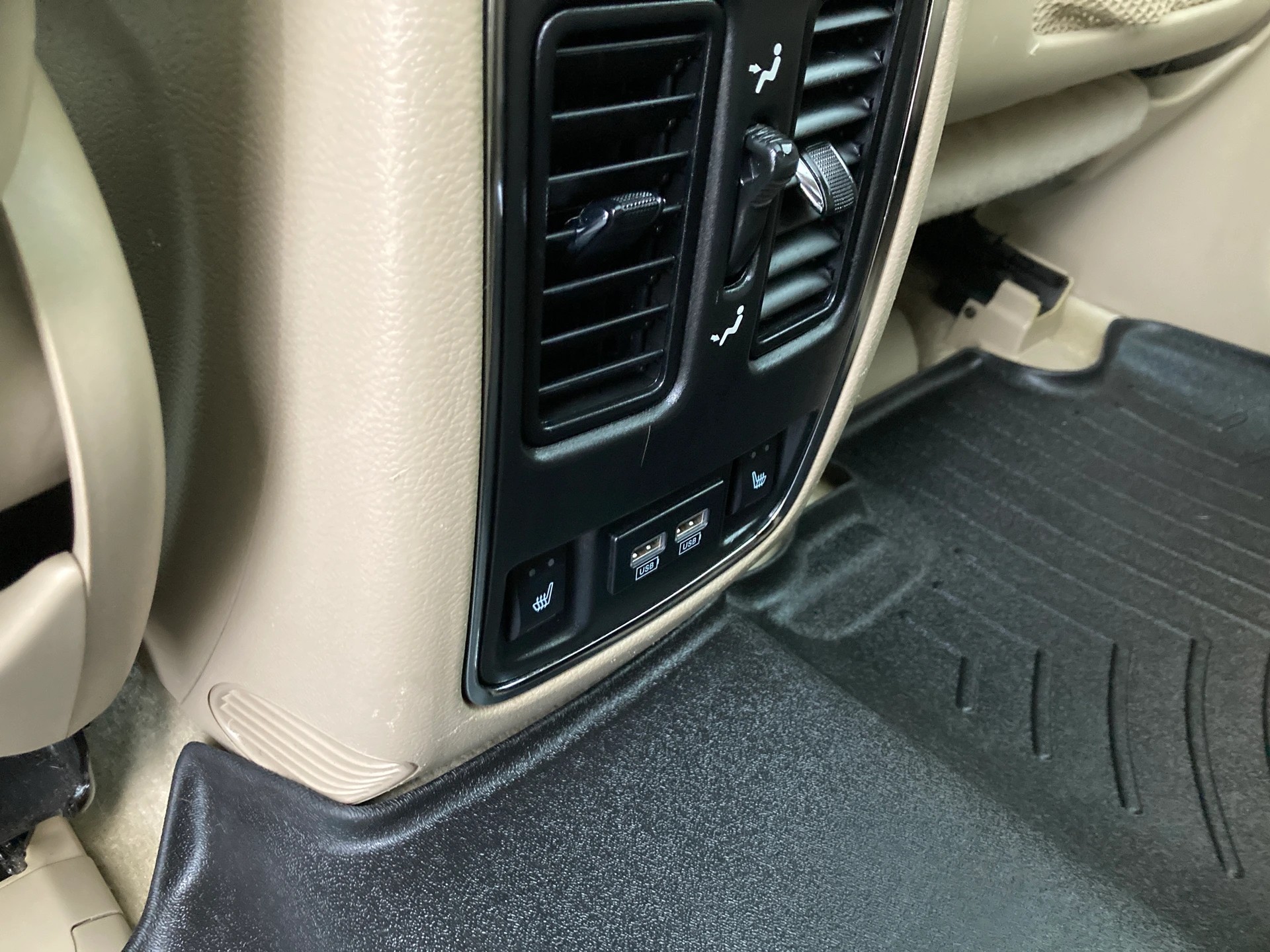 JEEP Grand Cherokee 3.0 CRD Overland Automatic-image-8