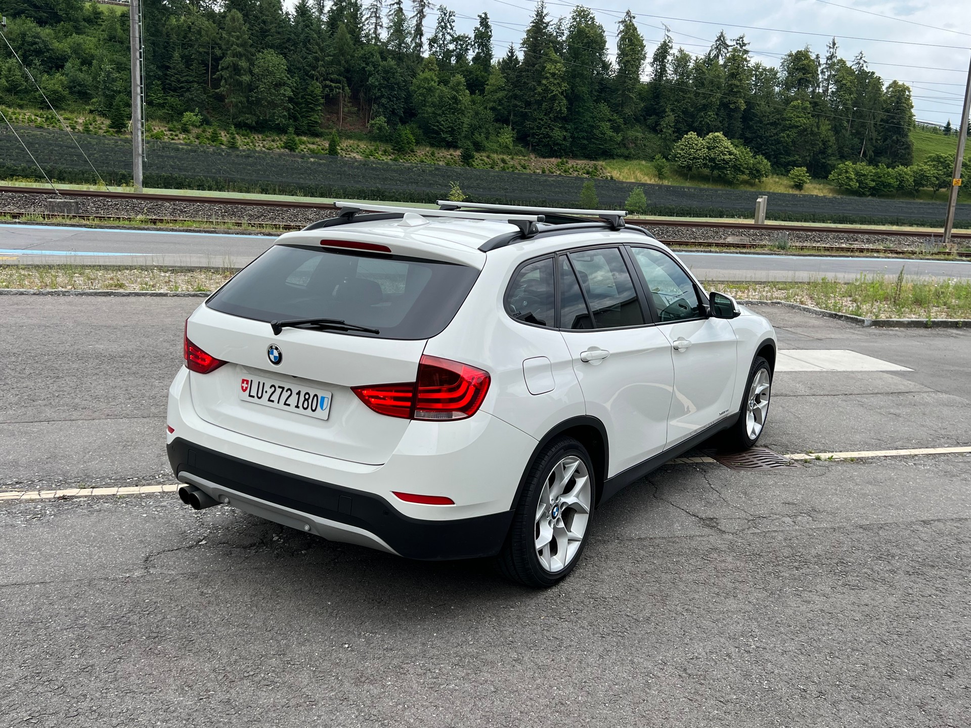 BMW 28i xDrive-image-1