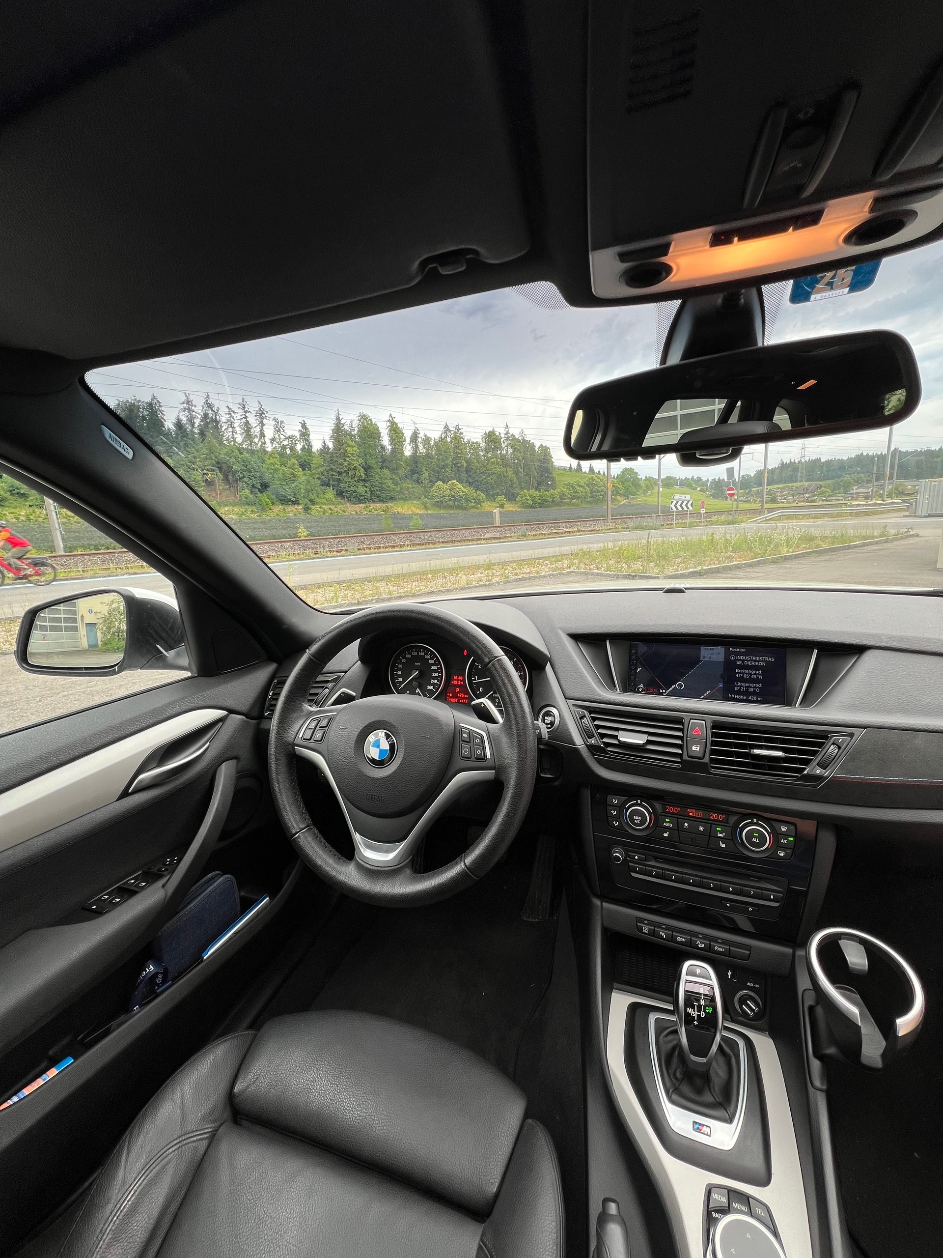 BMW 28i xDrive-image-5