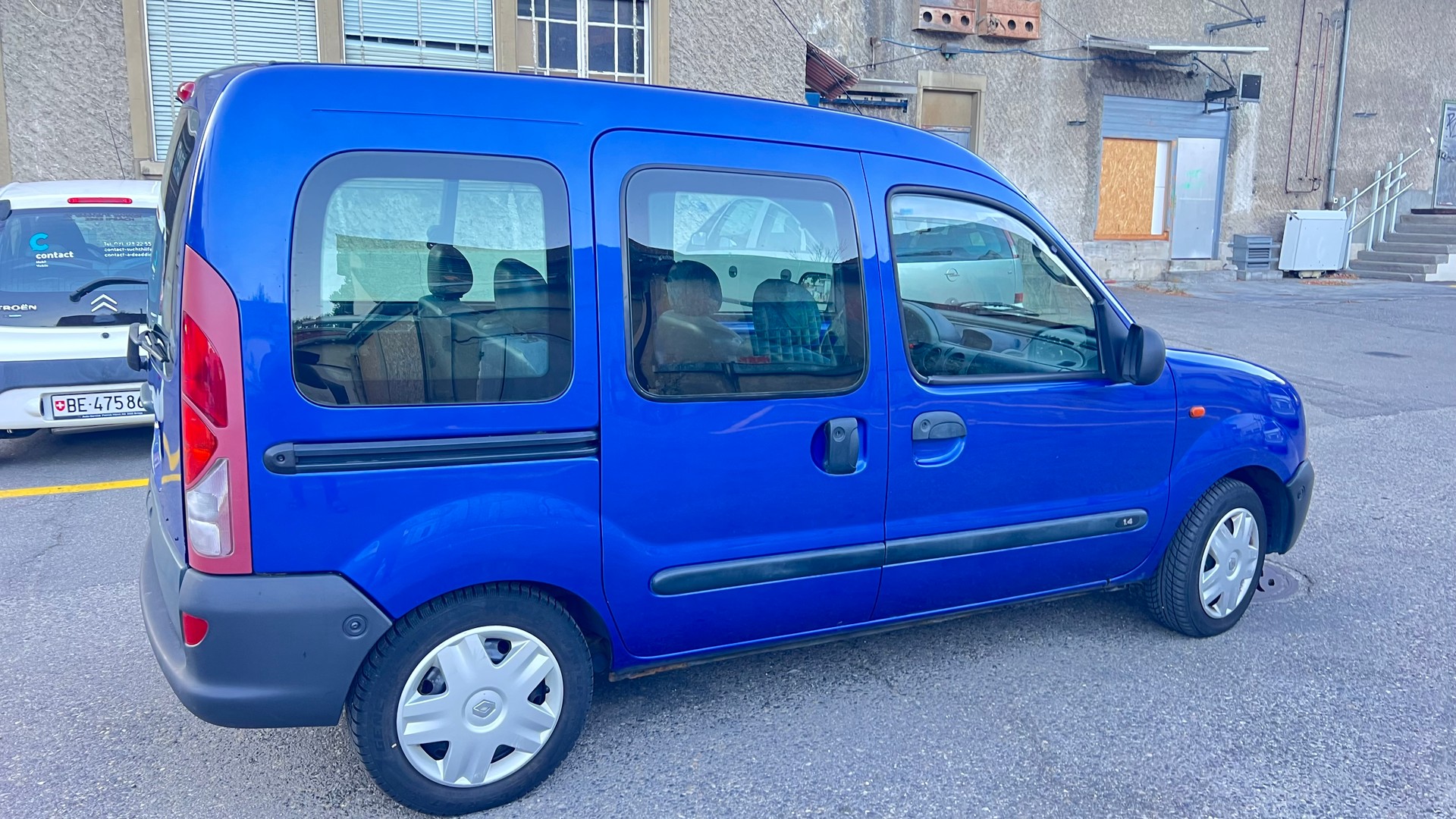 RENAULT Kangoo 1.4 Décathlon-image-2