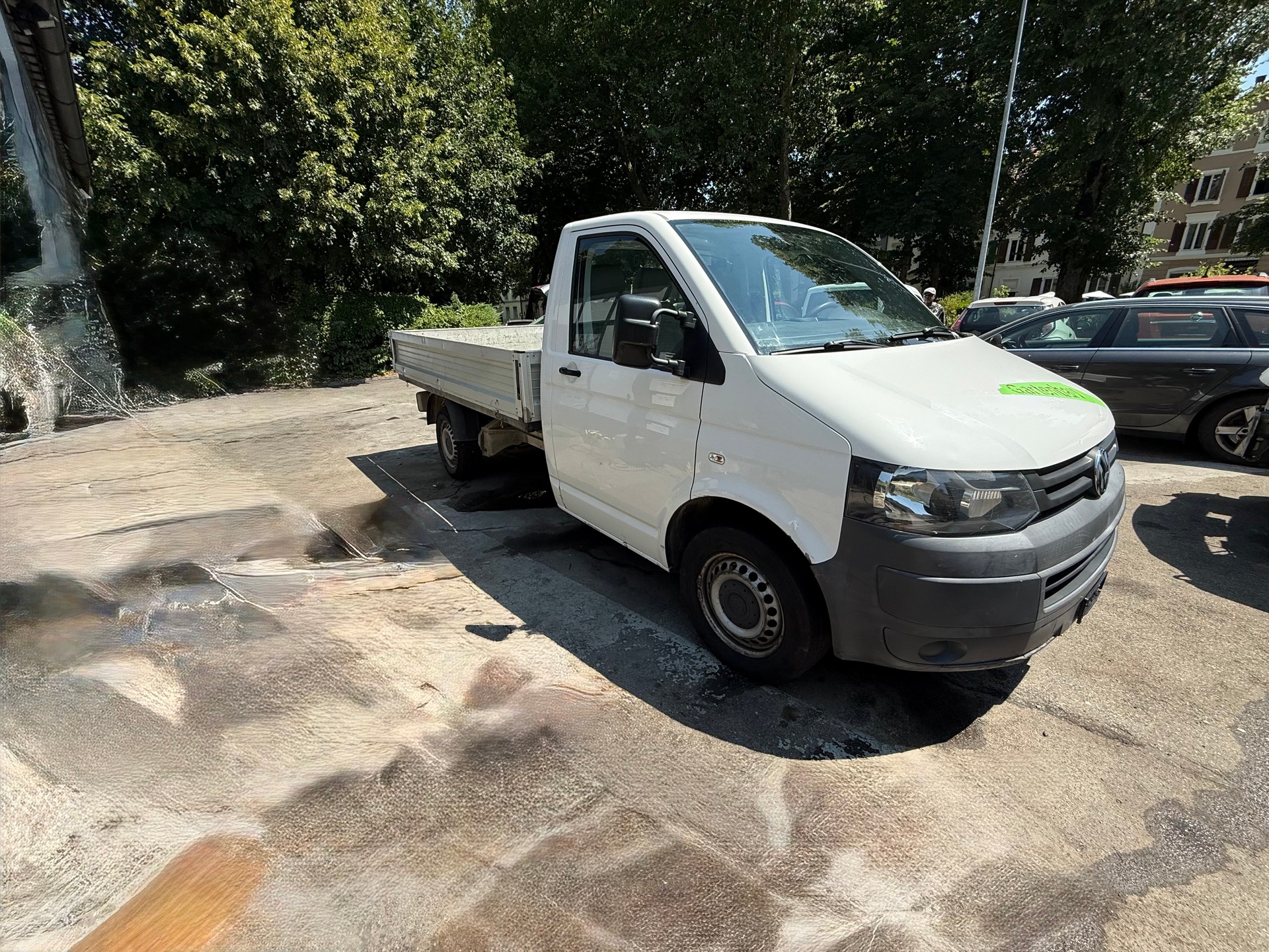 VW T5 2.0 TDI-image-1