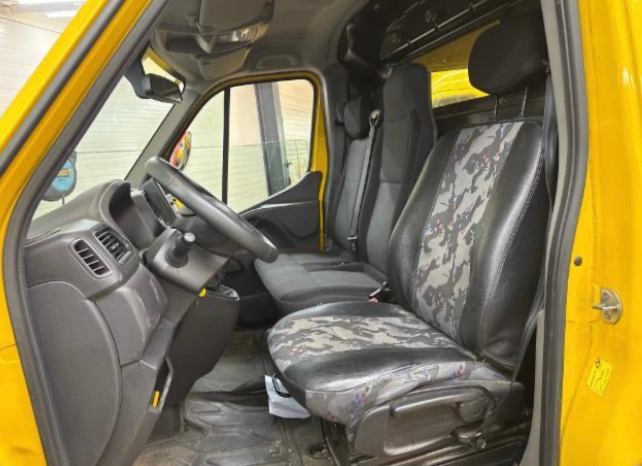 RENAULT Master T35 2.3dCi 135 L3H2-image-7