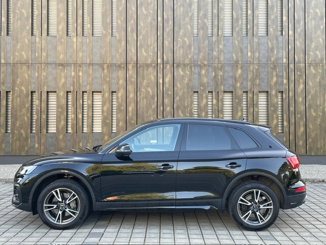 AUDI Q5 Sportback 40 TDI S line quattro S-tronic-image-7