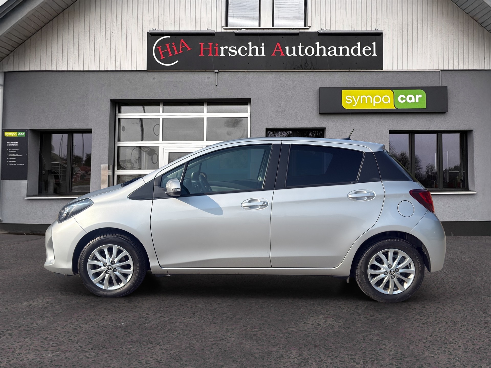 TOYOTA Yaris 1.33 Trend-image-4