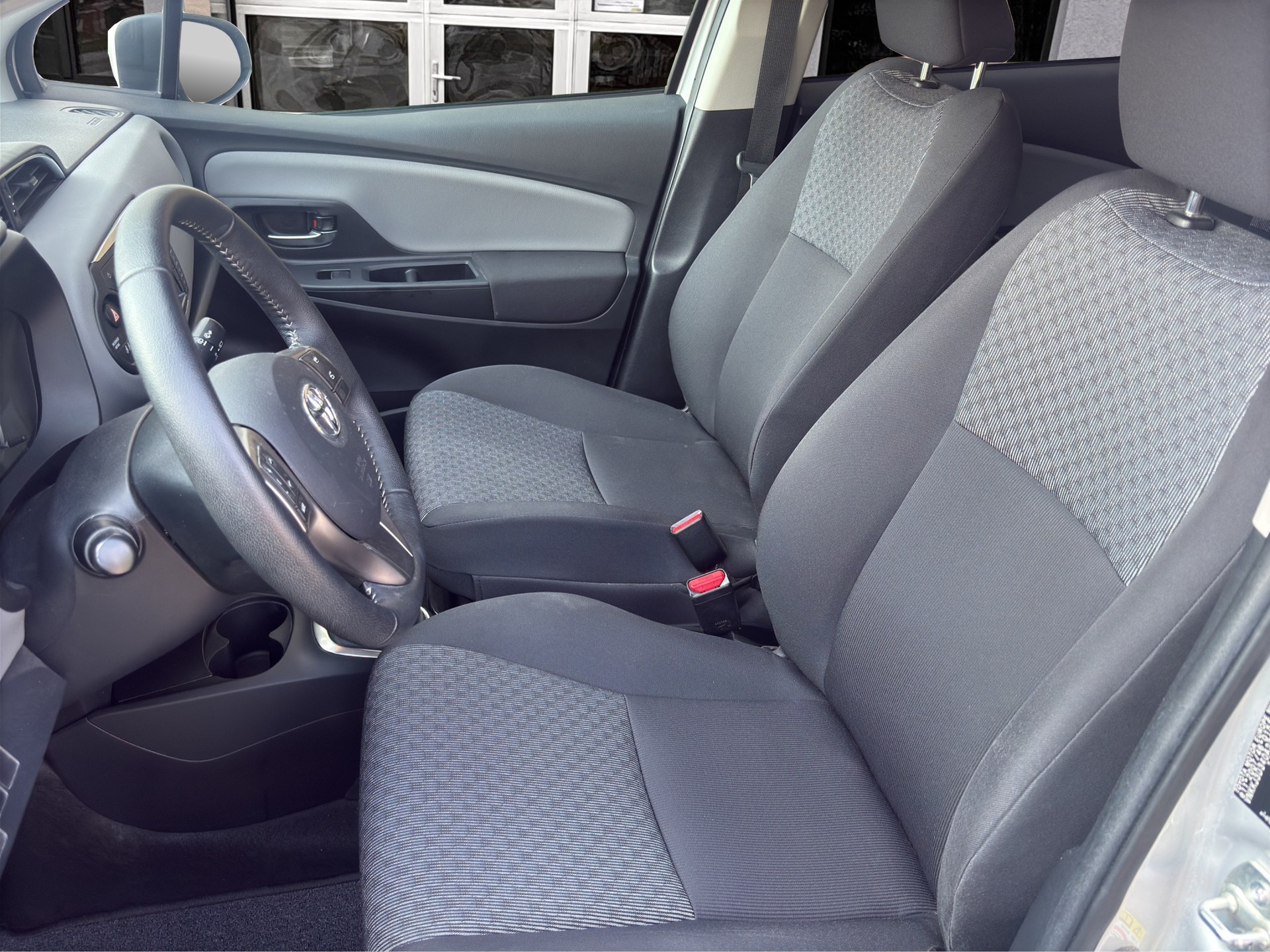 TOYOTA Yaris 1.33 Trend-image-13