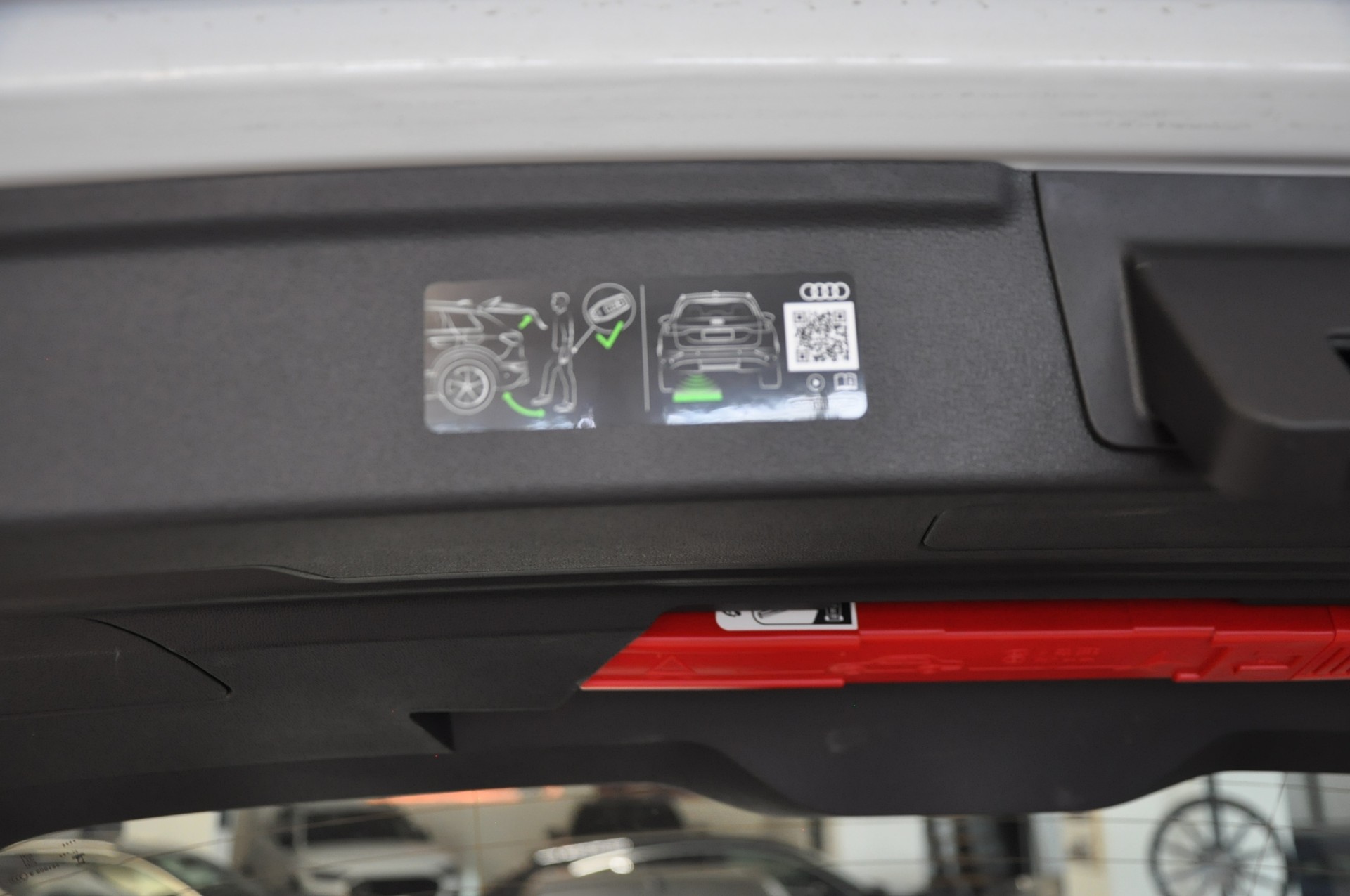 AUDI Q5 Sportback 40 TDI Blackedition quattro S-tronic-image-29