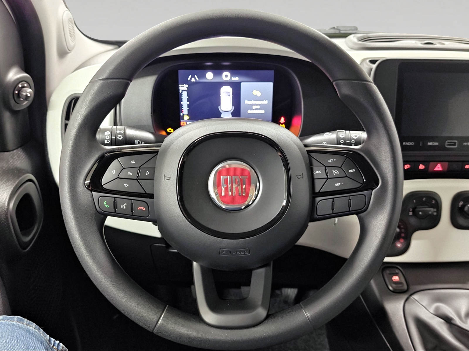 FIAT Panda 1.0 MHEV Cross-image-8