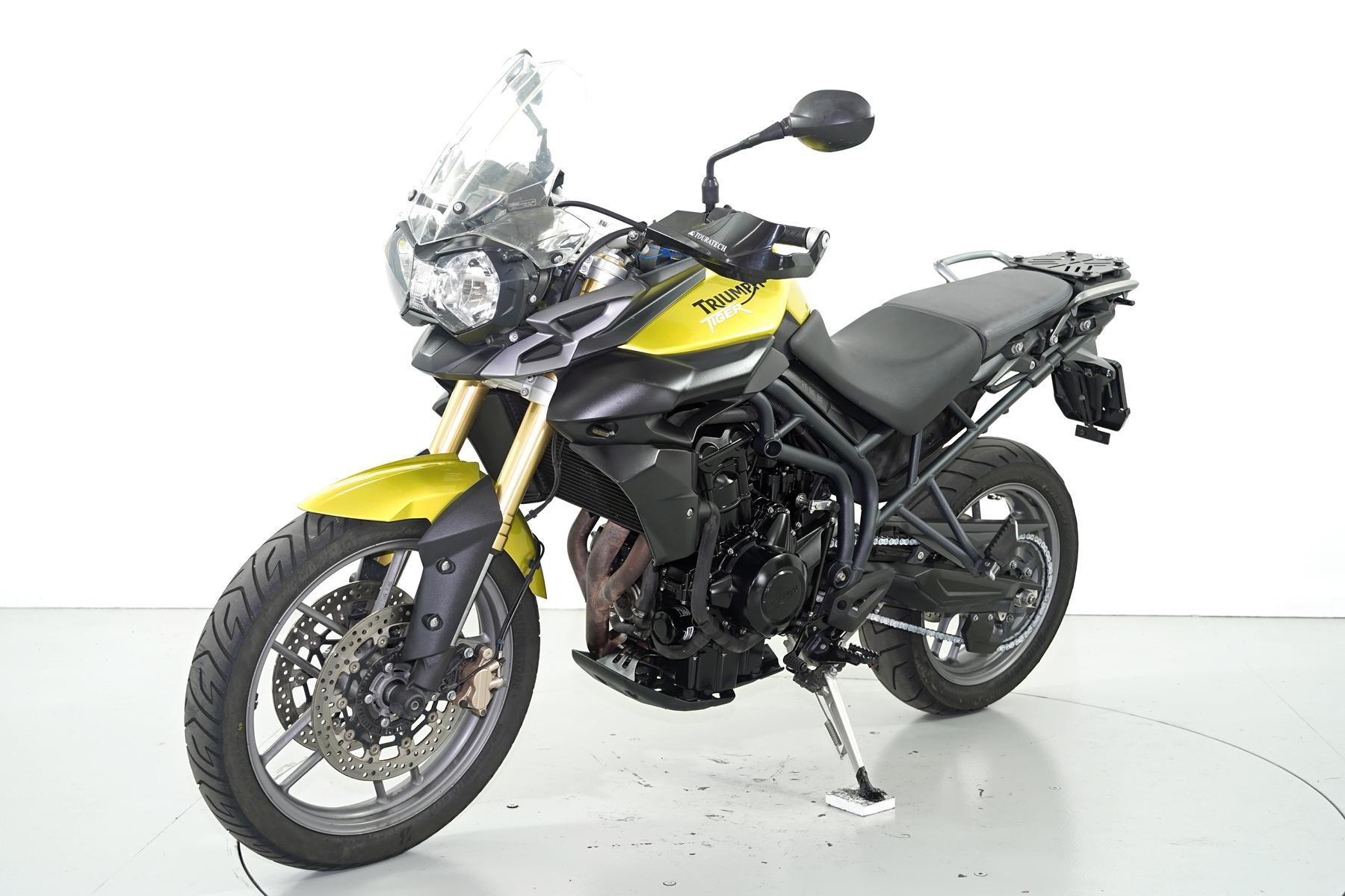 TRIUMPH Tiger 800 ABS-showroom-element-2