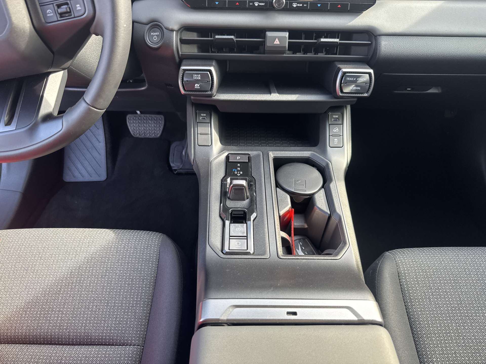 TOYOTA RAV-4 2.5 HSD Trend e-CVT AWD NEUES MODELL Automat-image-11