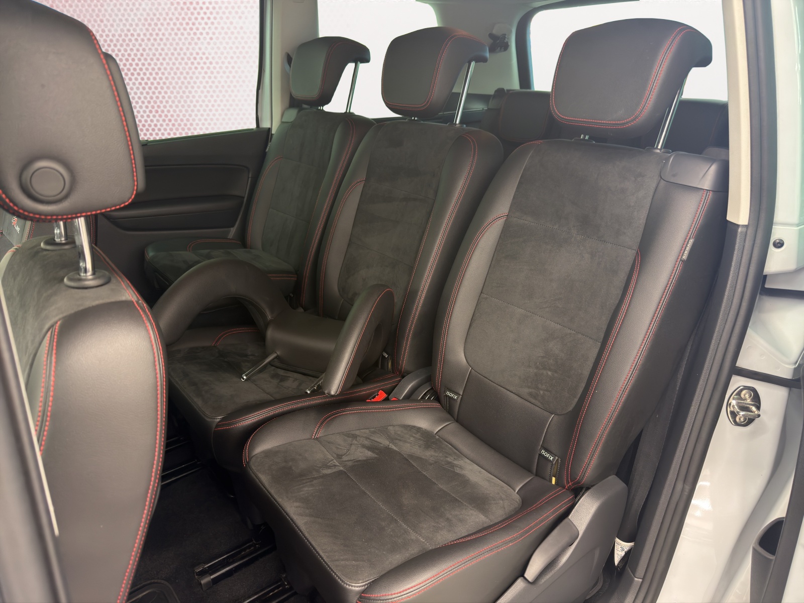 SEAT Alhambra 1.4 TSI FR Line DSG-image-12