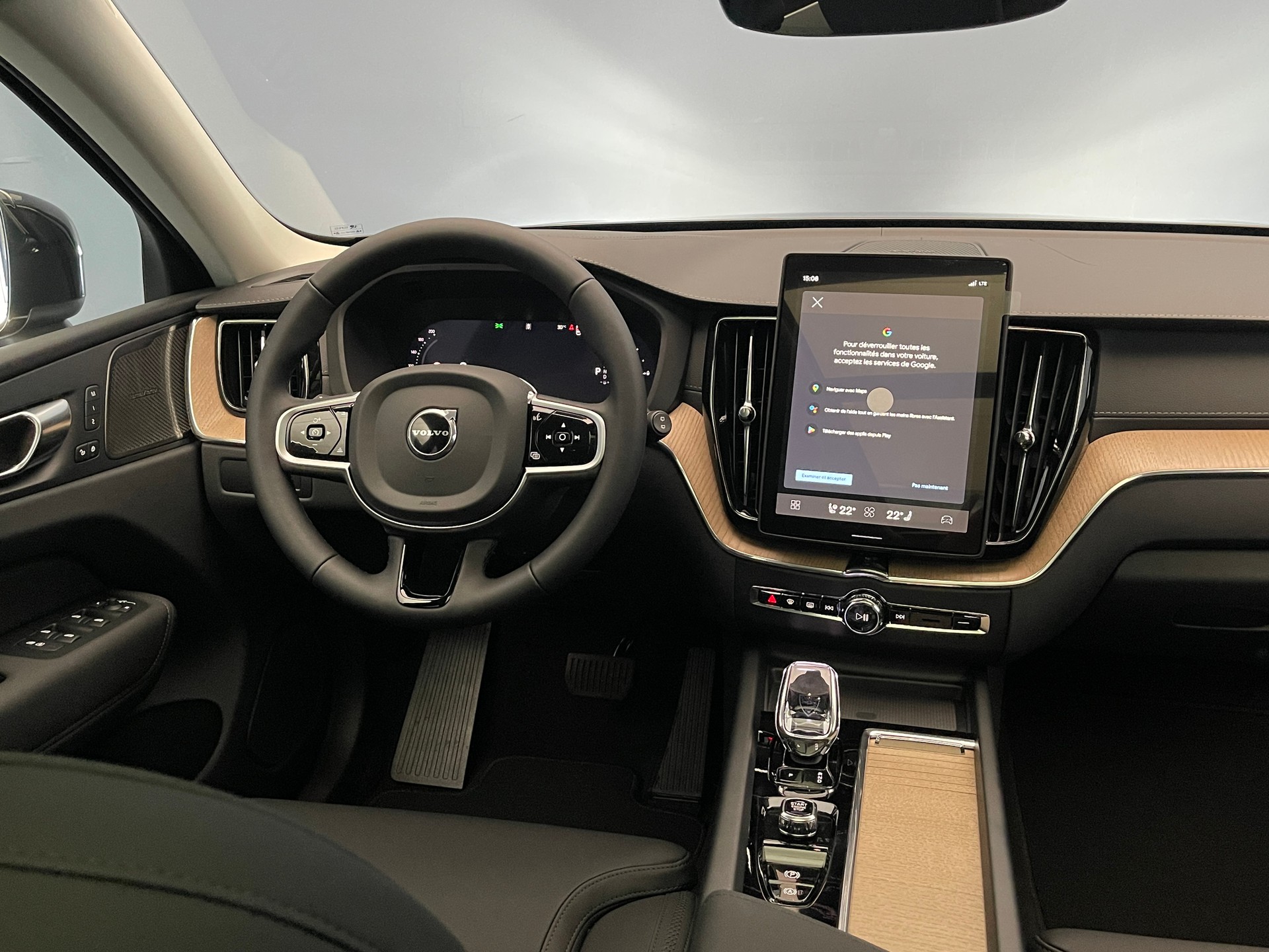 VOLVO XC60 2.0 T6 TE Ultra Bright eAWD-image-11