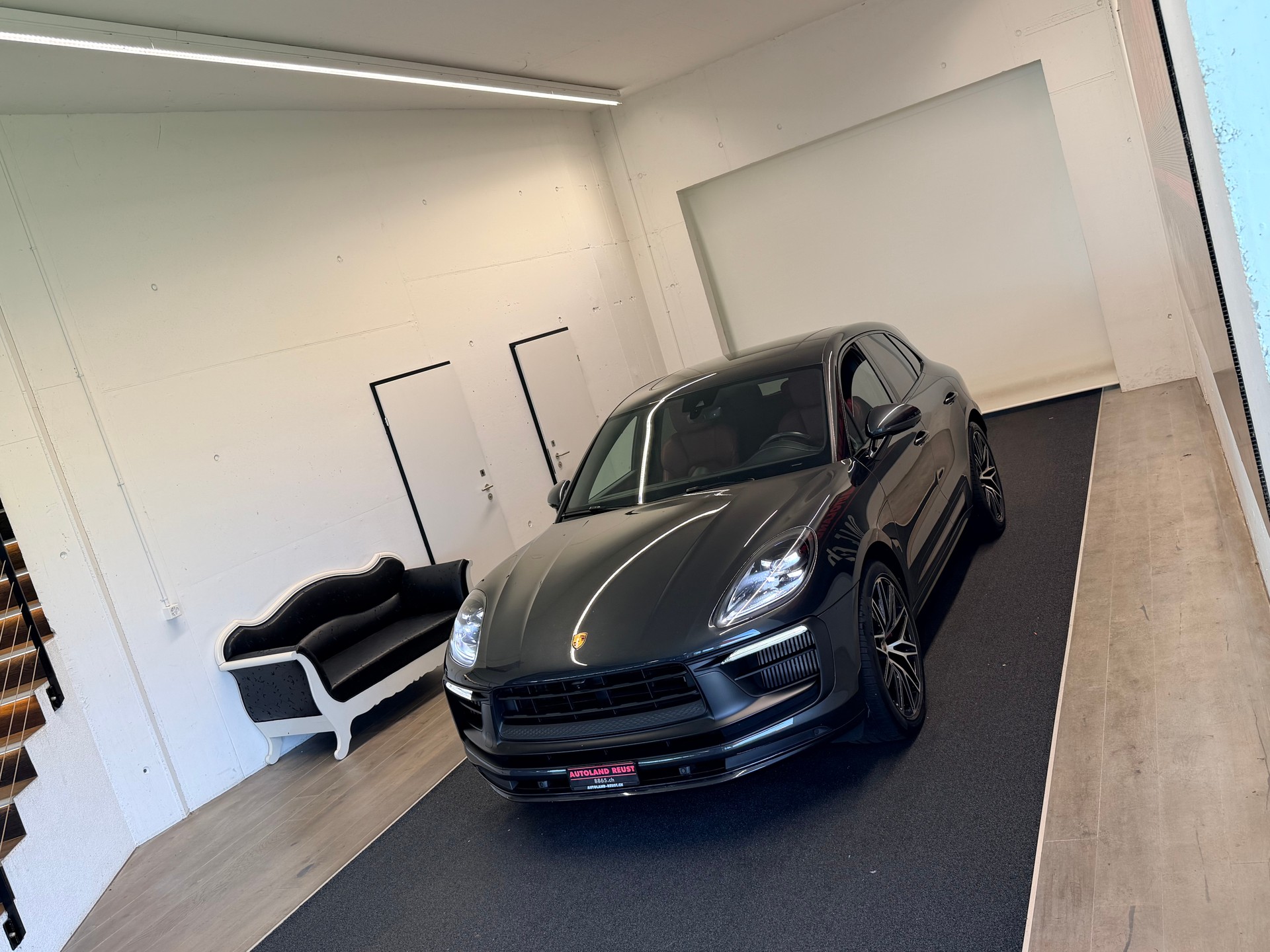 PORSCHE Macan GTS PDK-image-3