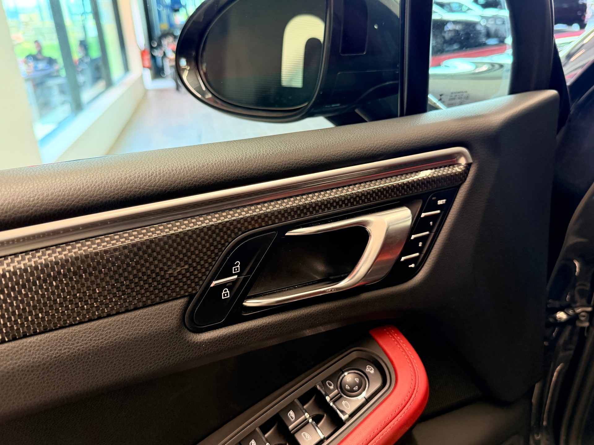 PORSCHE Macan GTS PDK-image-12