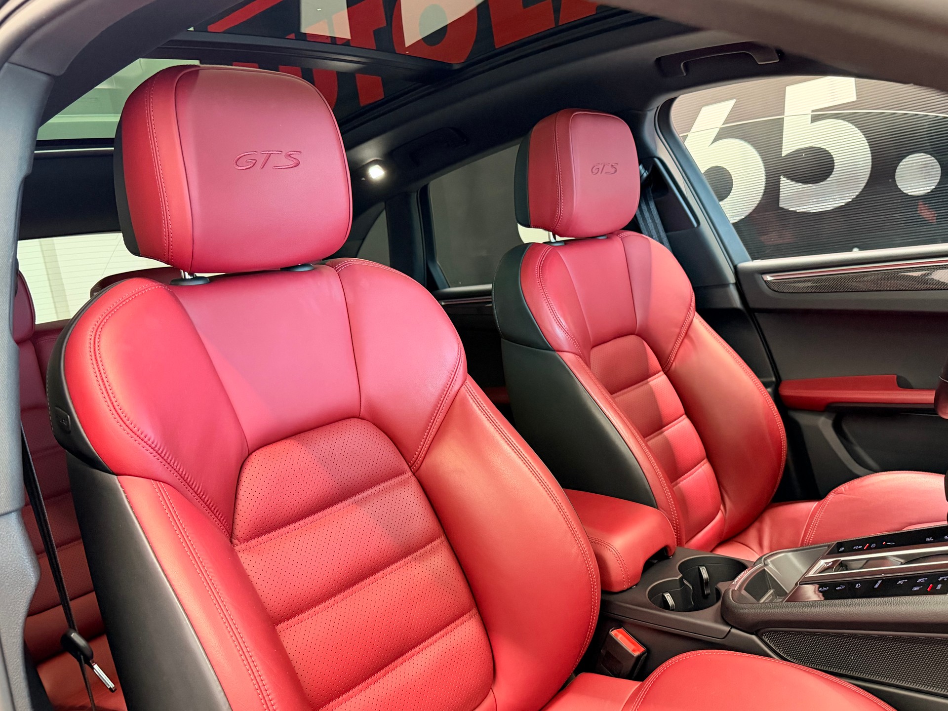 PORSCHE Macan GTS PDK-image-21