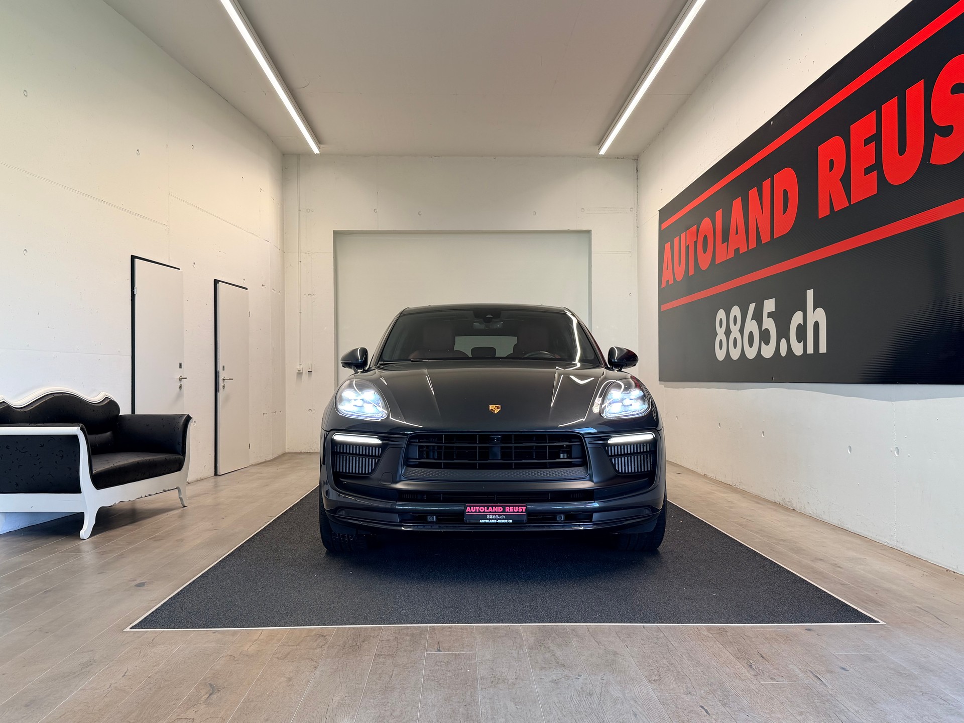 PORSCHE Macan GTS PDK-image-1