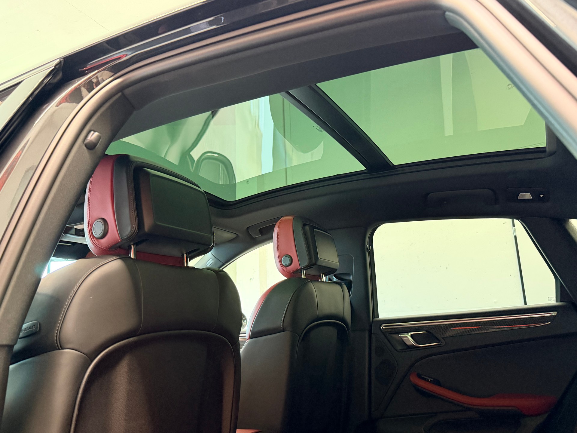 PORSCHE Macan GTS PDK-image-16