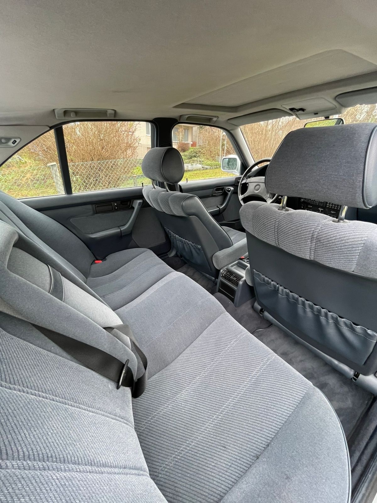BMW 525i A-image-13