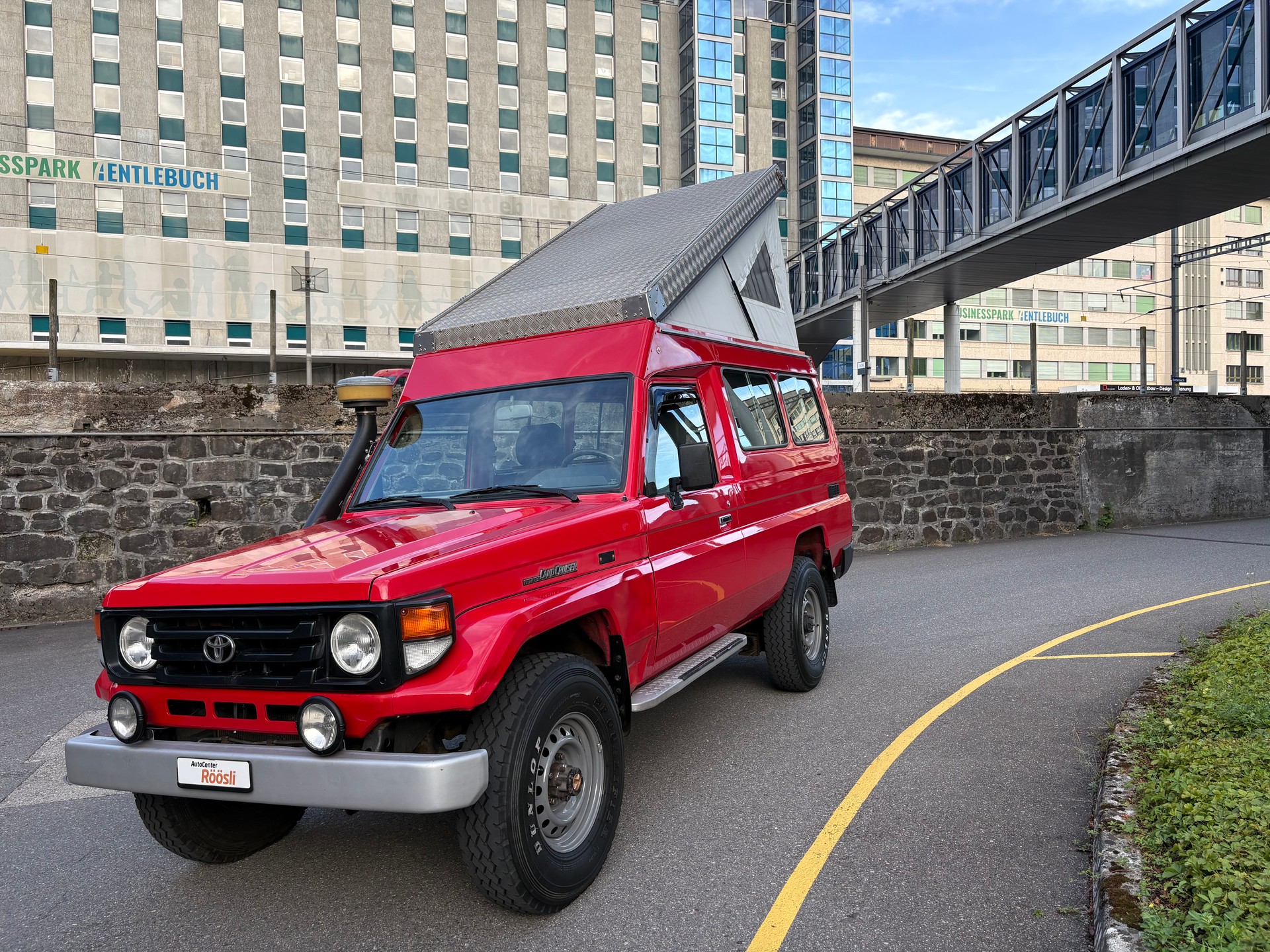 TOYOTA Land Cruiser 400 Hdt Long 4.2D-image-3
