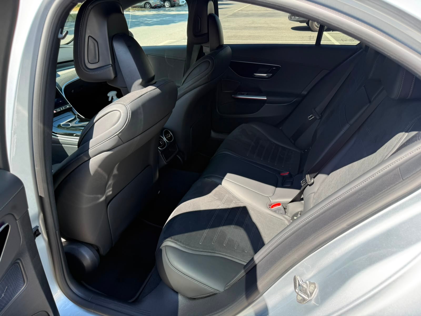 MERCEDES-BENZ C 200 AMG Line 4matic-image-5