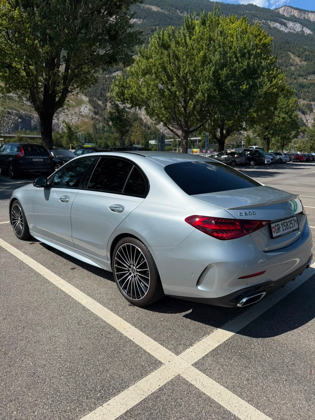 MERCEDES-BENZ C 200 AMG Line 4matic-image-0