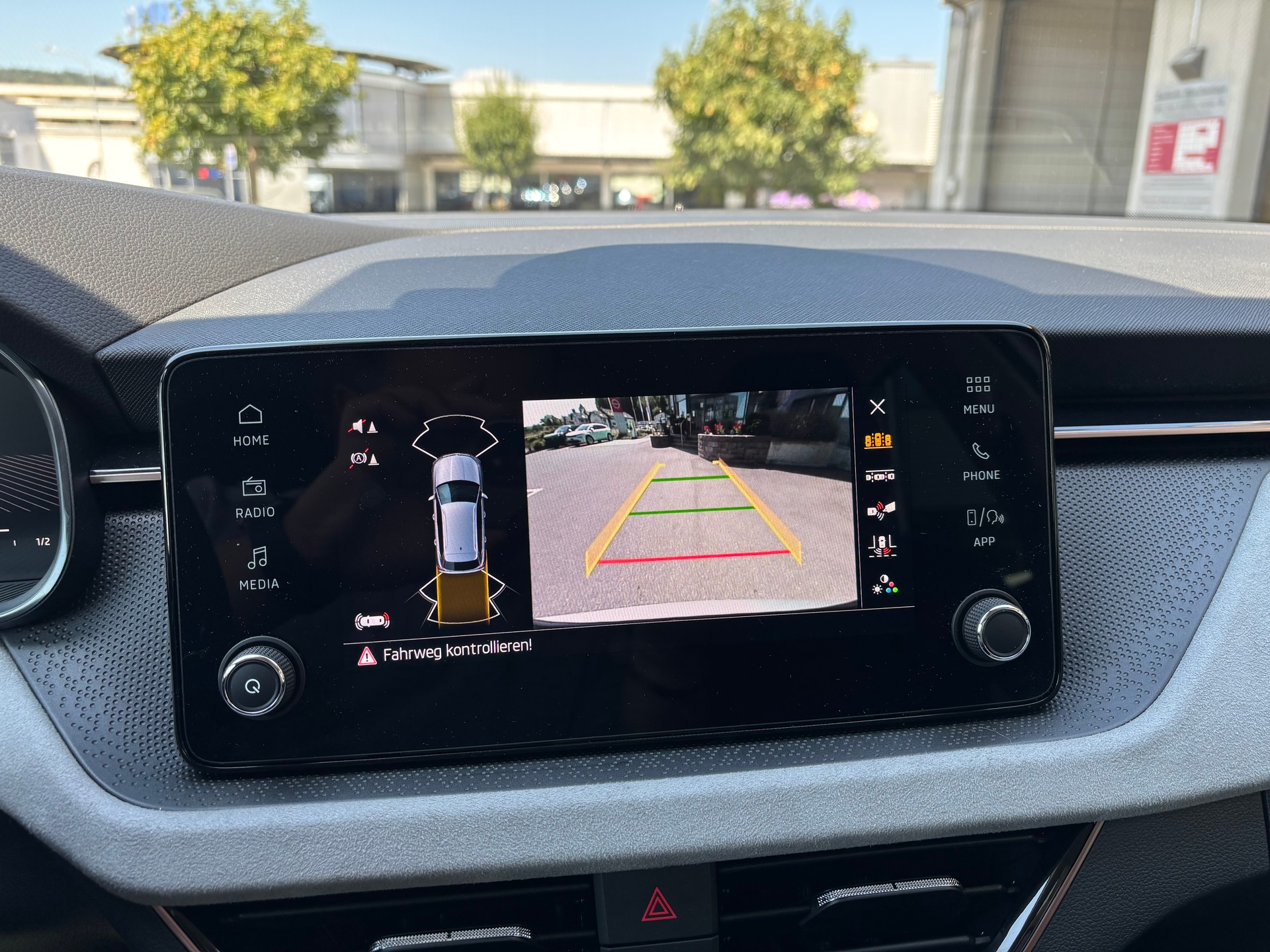 SKODA Kamiq 1.0 TSI Selection DSG-image-14