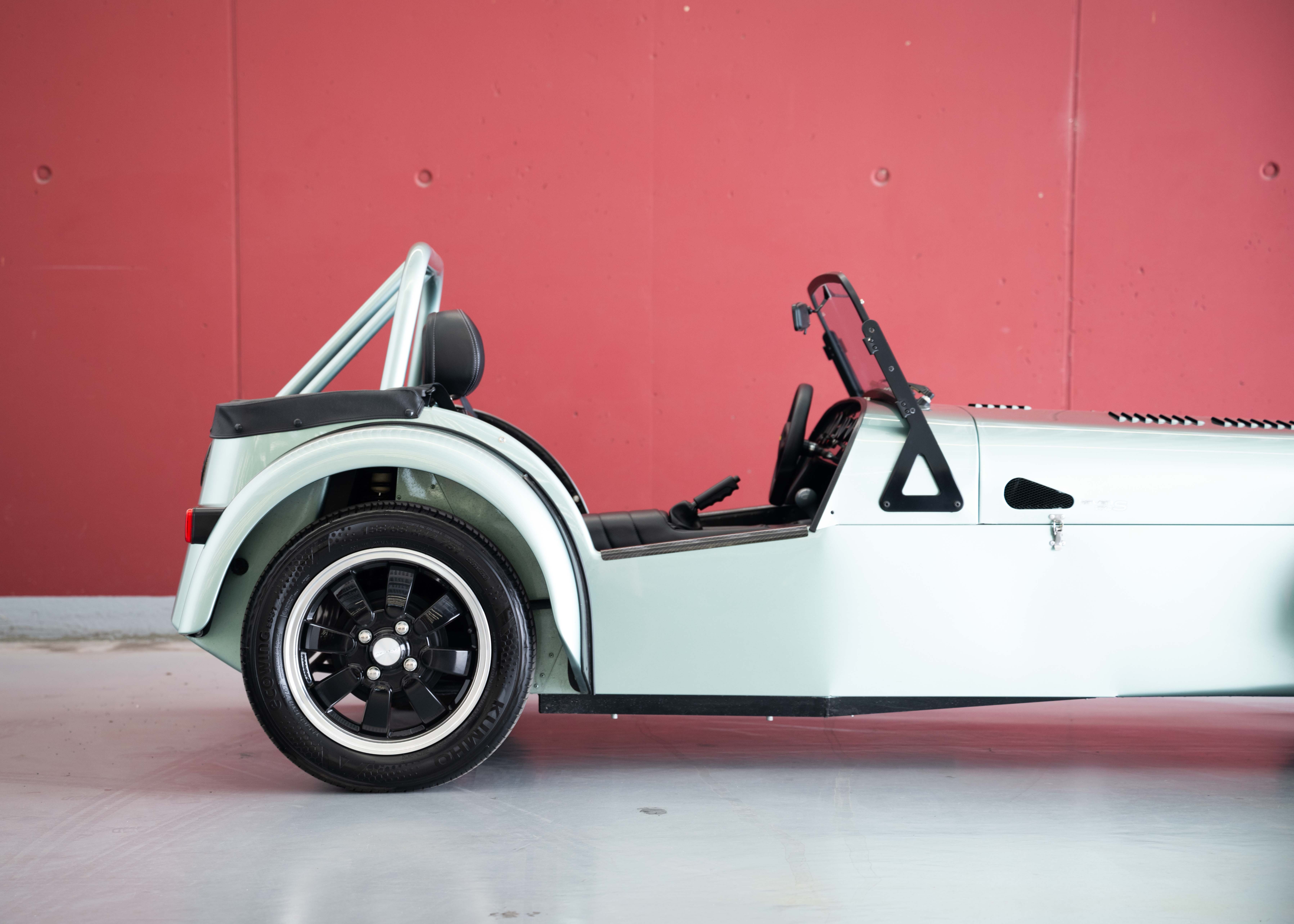 Image CATERHAM SEVEN Seven 170S (MY26, Swiss new car, Ice Forest Green paint, 24-month factory warranty, delivery March 27)