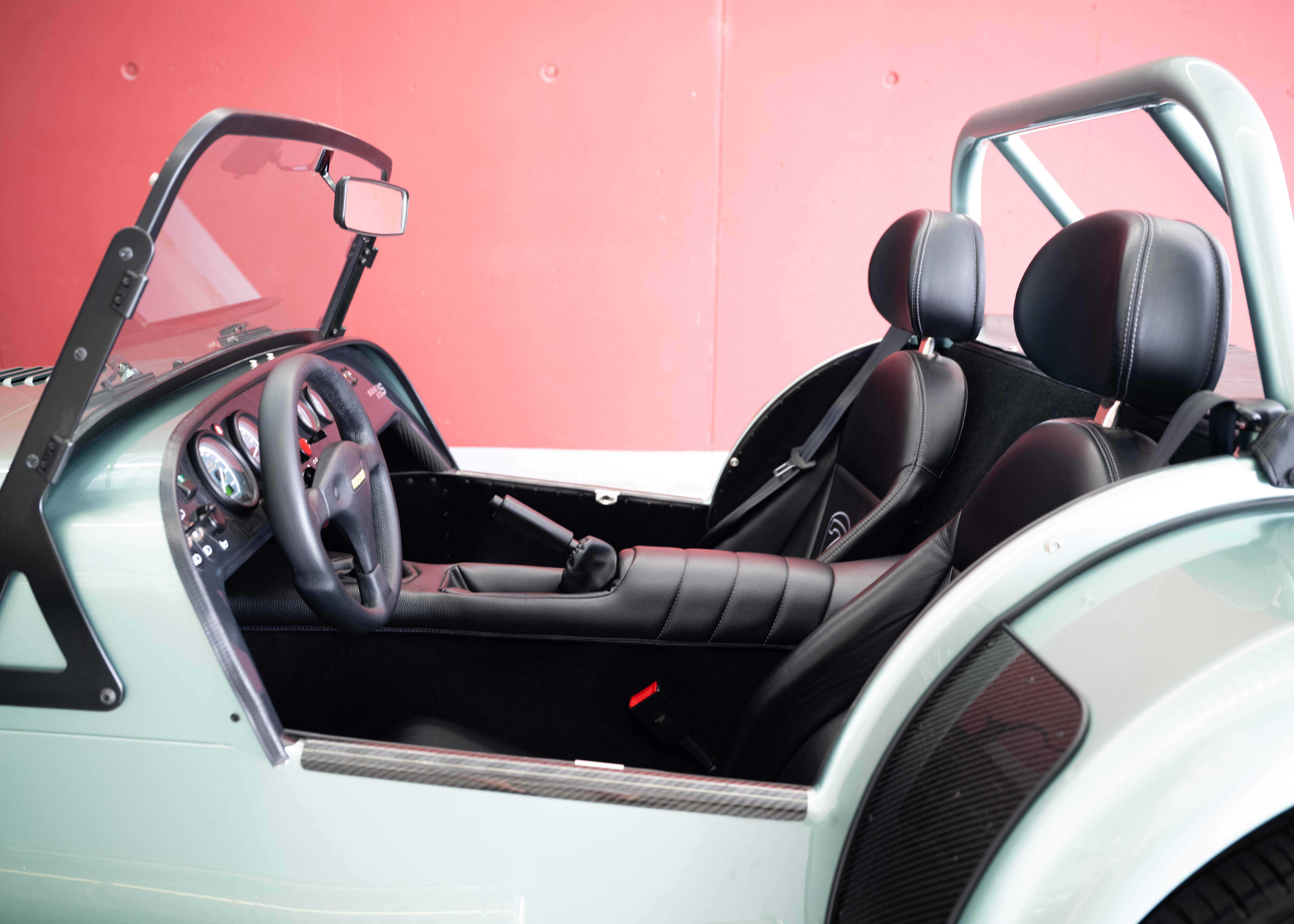 Image CATERHAM SEVEN Seven 170S (MY26, Swiss new car, Ice Forest Green paint, 24-month factory warranty, delivery March 27)