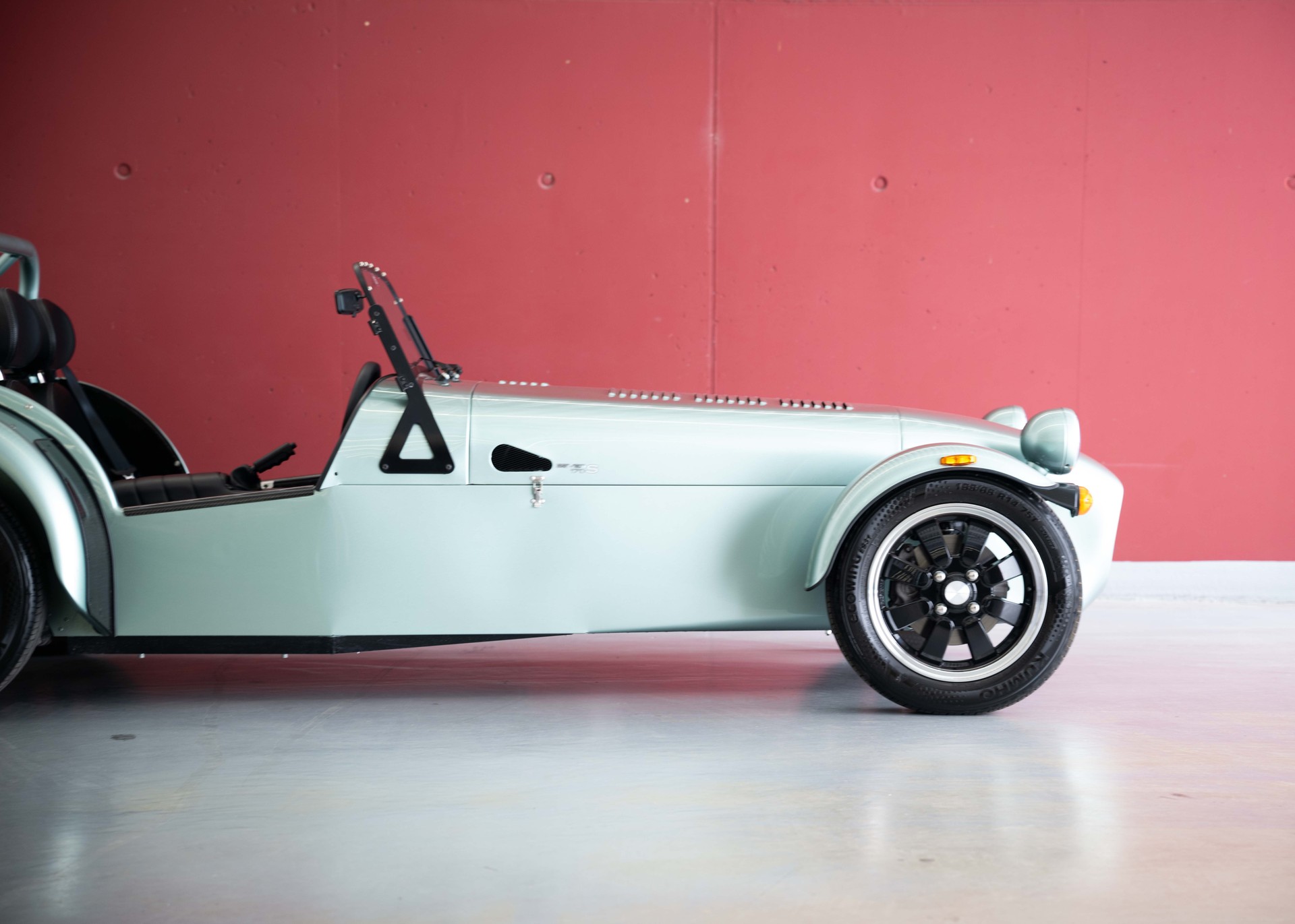 CATERHAM Seven 170S (MY26, Swiss new car, Ice Forest Green paint, 24-month factory warranty, delivery March 27)-image-8