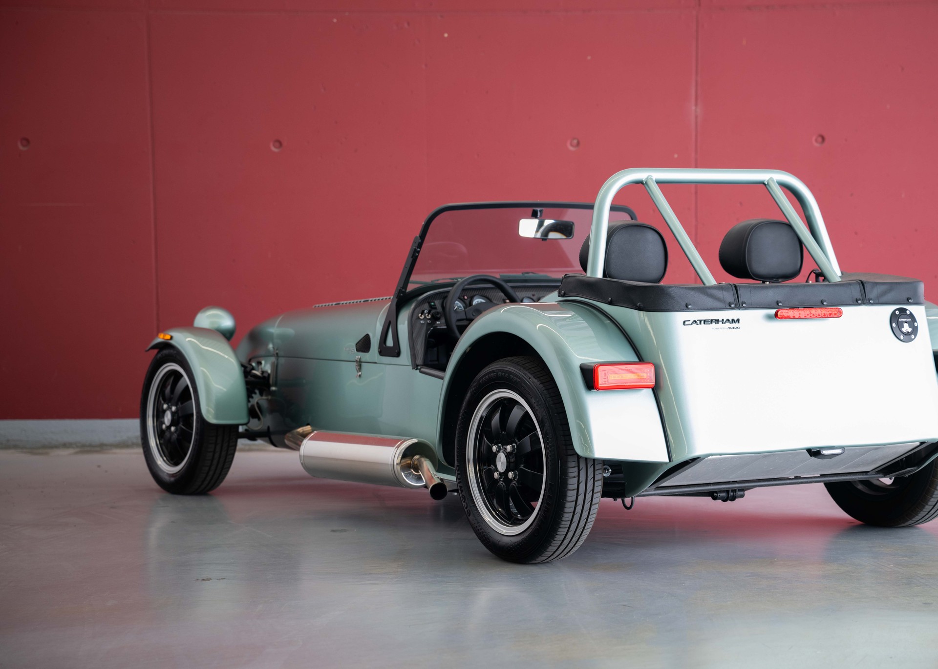 CATERHAM Seven 170S (MY26, Swiss new car, Ice Forest Green paint, 24-month factory warranty, delivery March 27)-image-10