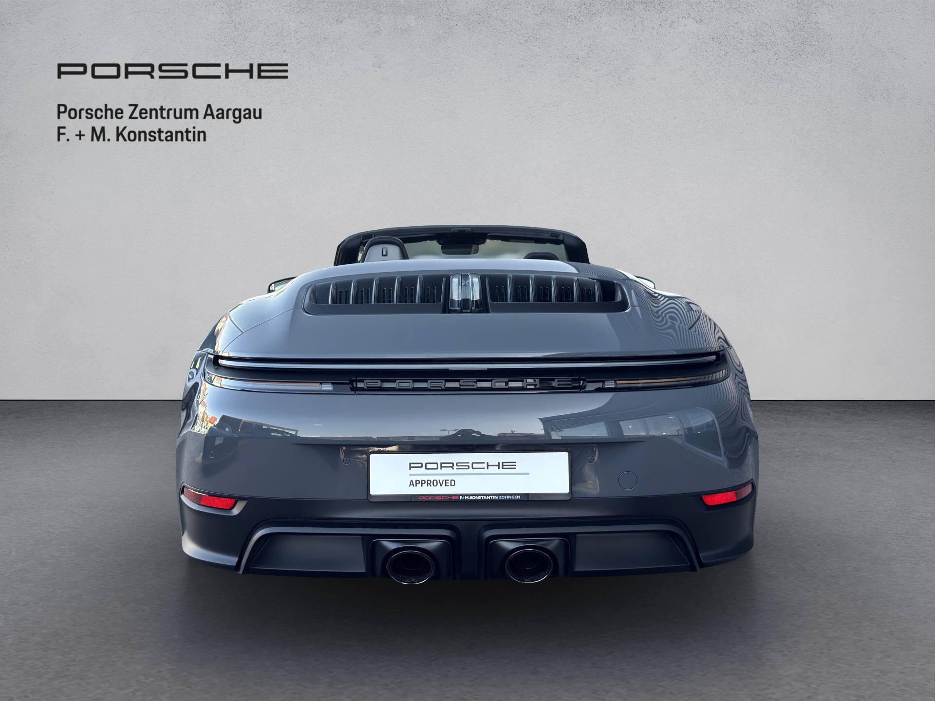 PORSCHE 911 Carrera 4 GTS Cabriolet PDK-image-4
