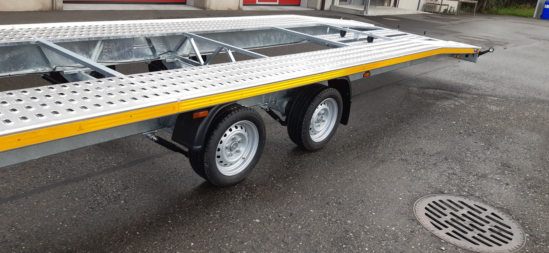 BESTTRAILERS Long 3'500 Kg für 2 Autos-image-2