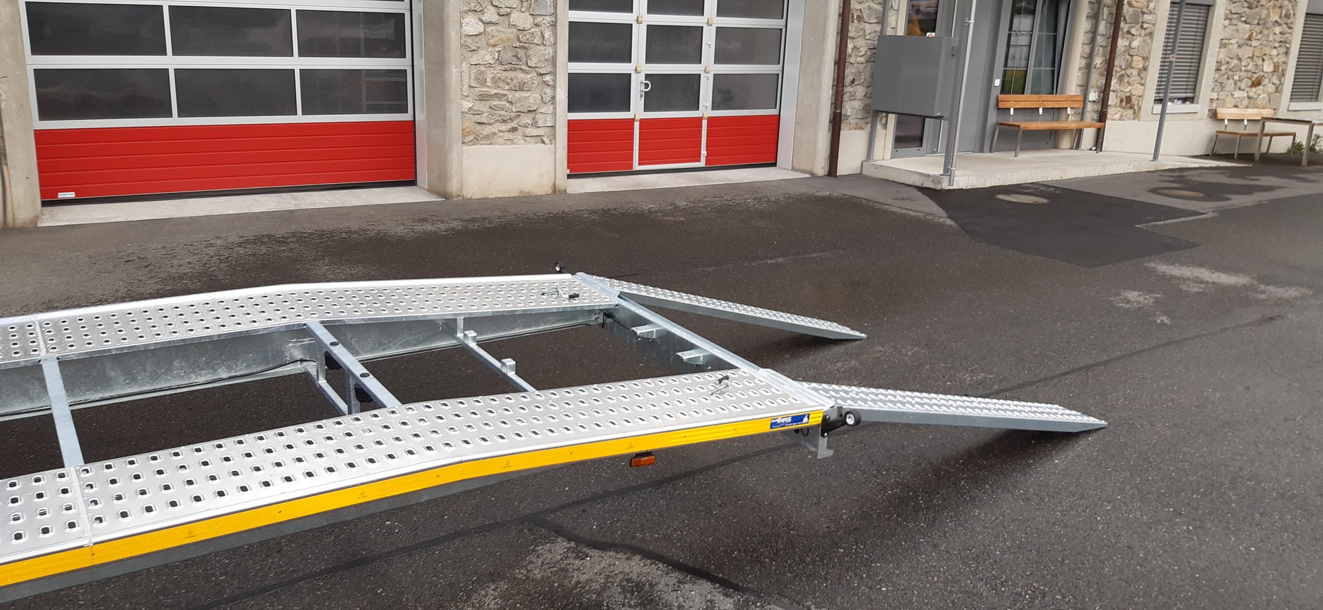 BESTTRAILERS Long 3'500 Kg für 2 Autos-image-9