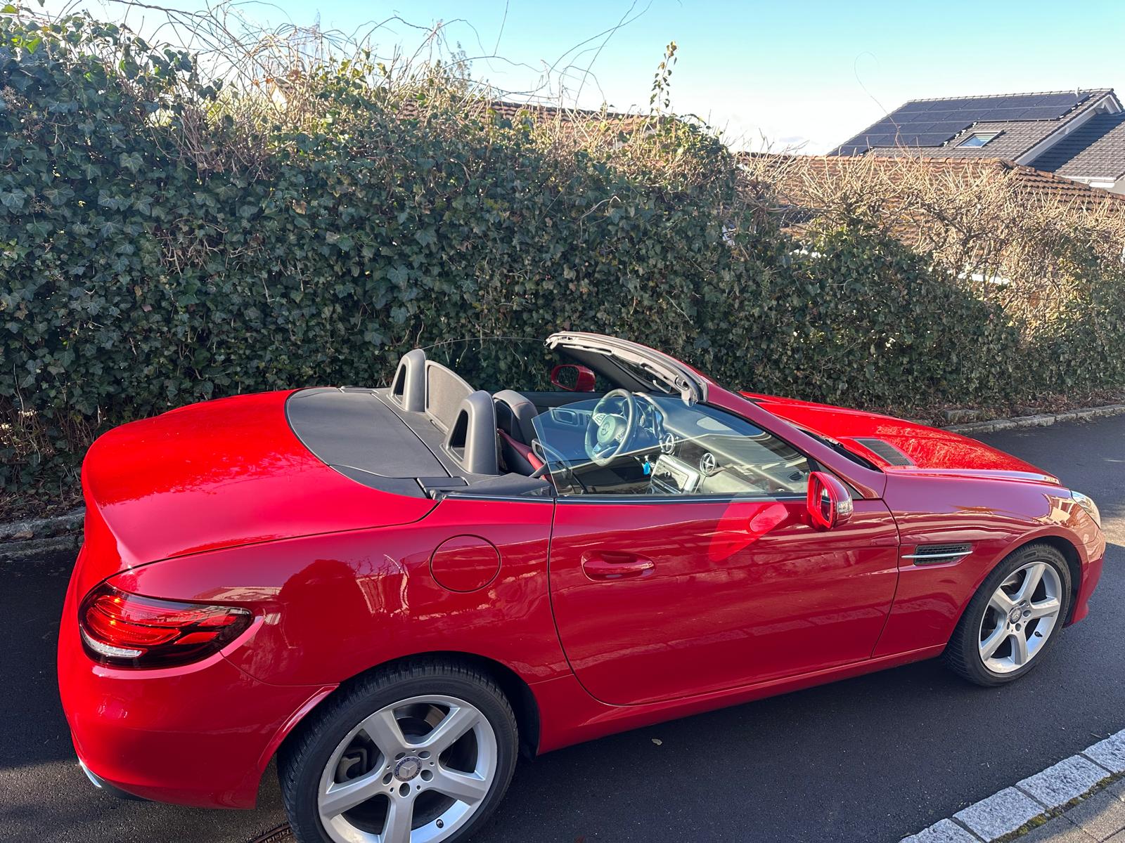 MERCEDES-BENZ SLC 200 9G-Tronic-image-3