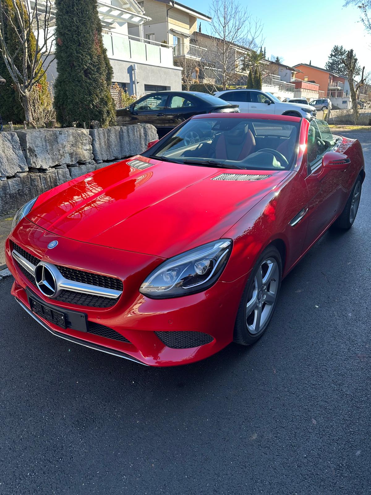 MERCEDES-BENZ SLC 200 9G-Tronic-image-0