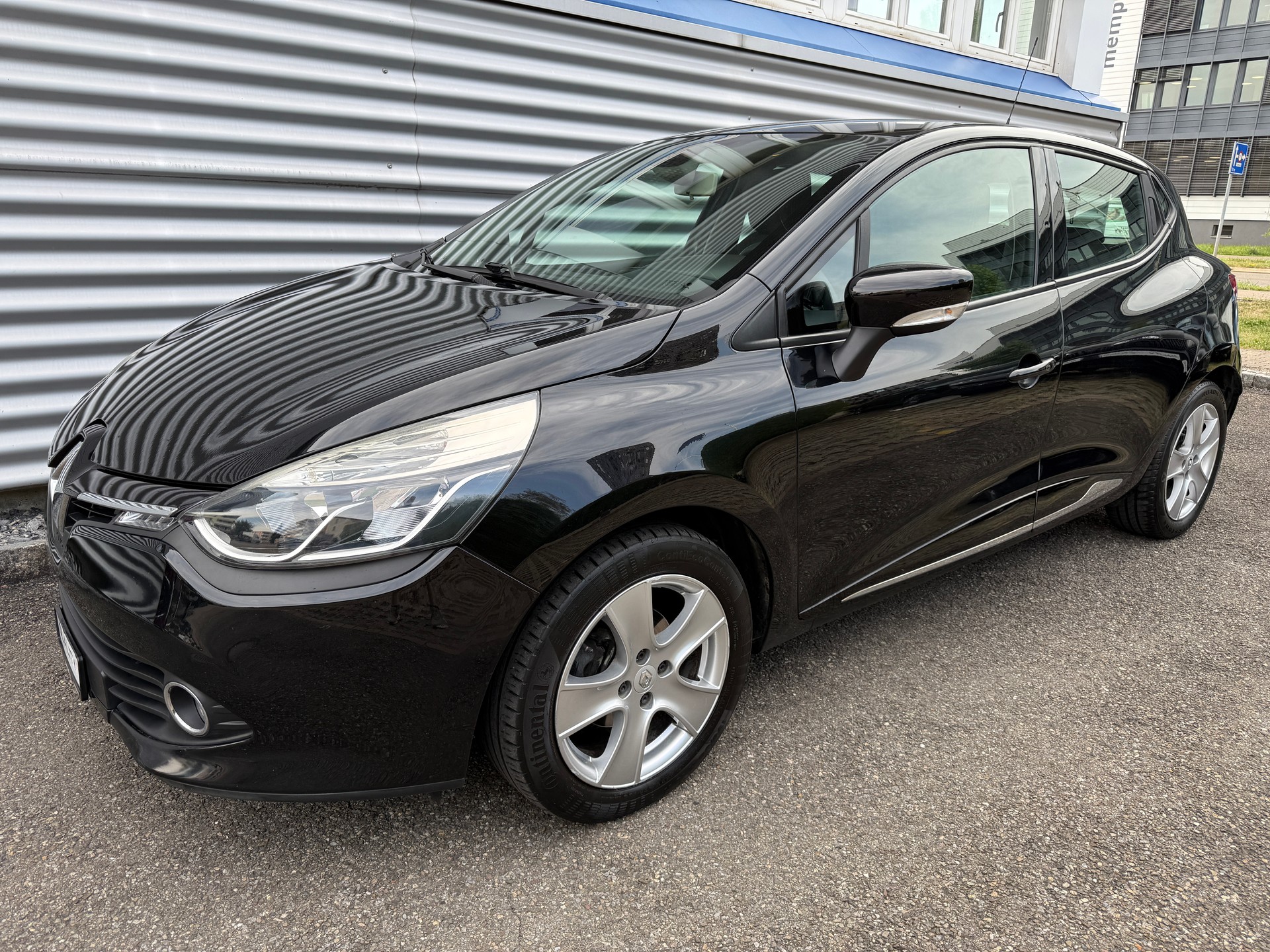 RENAULT Clio 1.2 16V T Swiss Edition EDC-image-14
