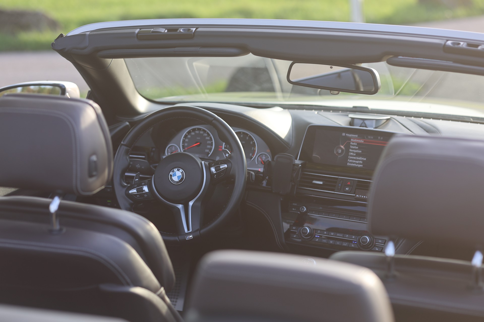 BMW BMW M6 Cabrio Competition 600 PS – M Carbon-Keramik – Individual-image-6