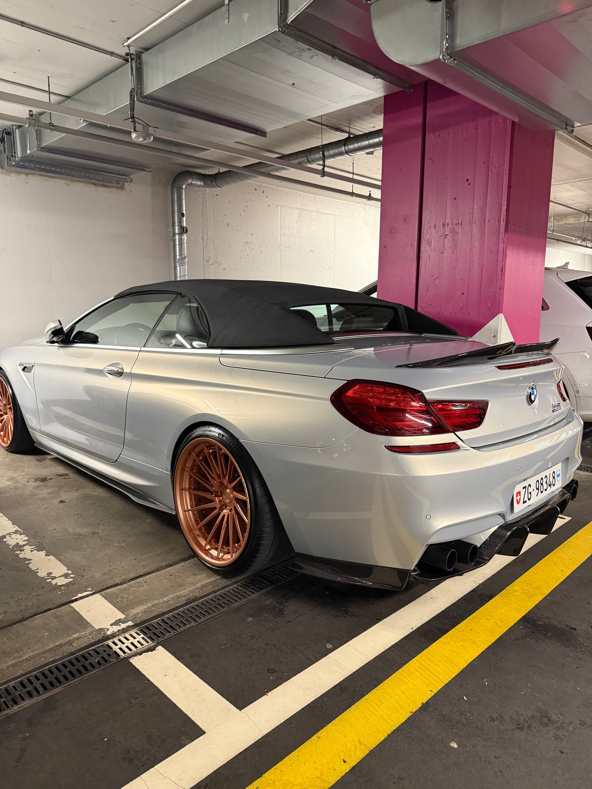 BMW M6-image-0