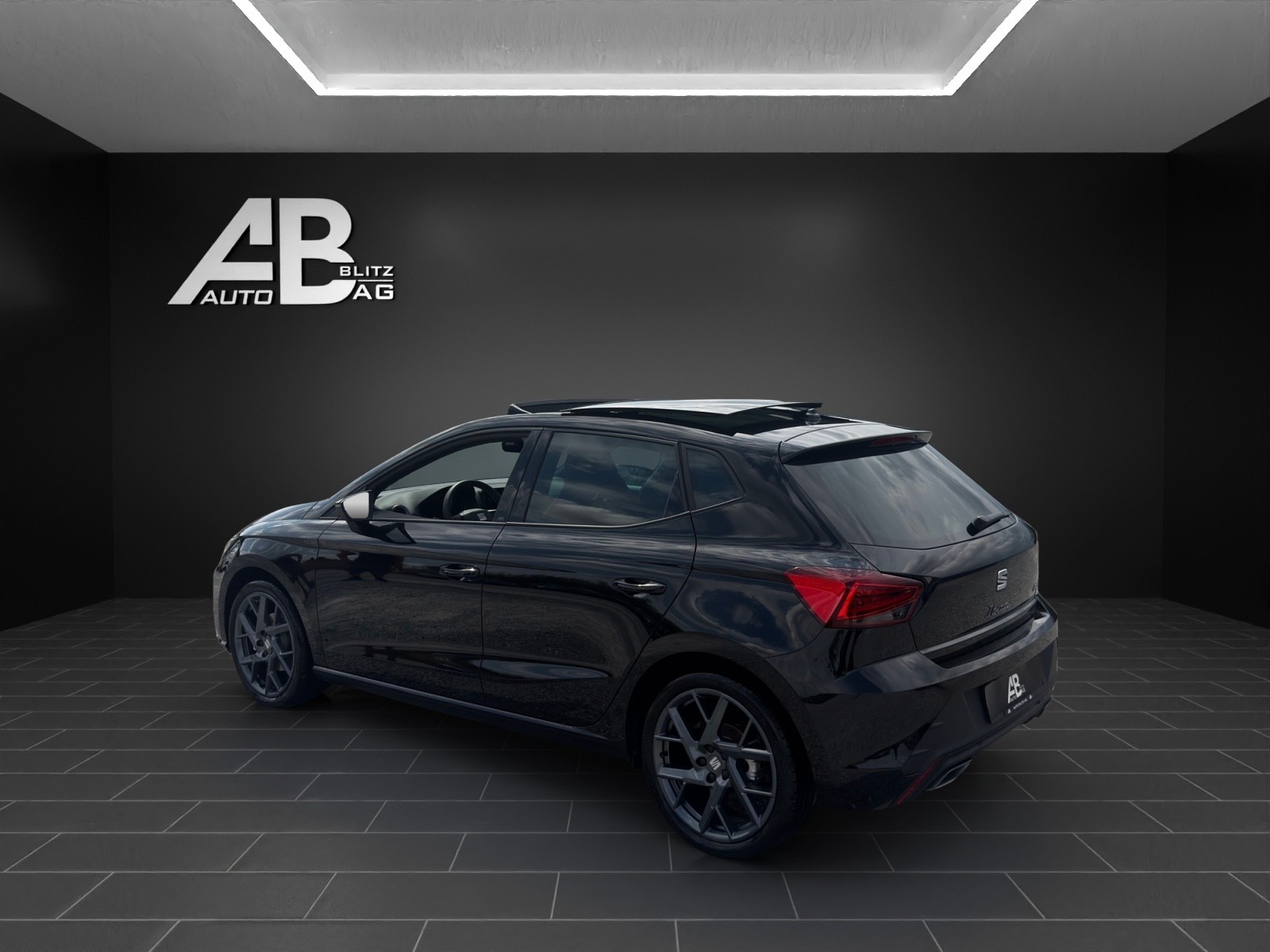 SEAT Ibiza 1.5 EcoTSI FR DSG mit 150 PS * Panoramadach *-image-2